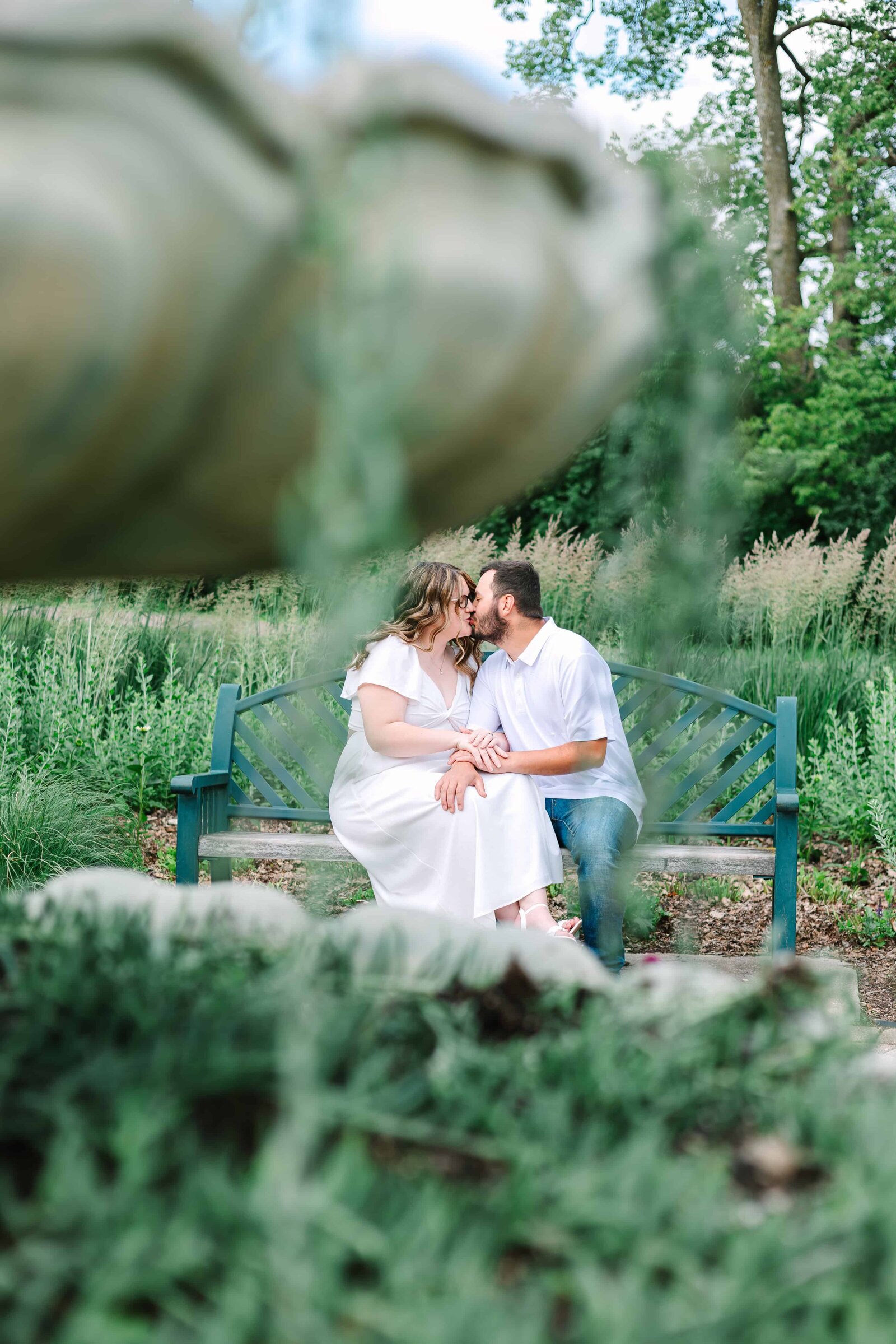 Minnehaha-Falls-Minneapolis-Minnesota-Engagement-Photo-Willow-And-Rove-26