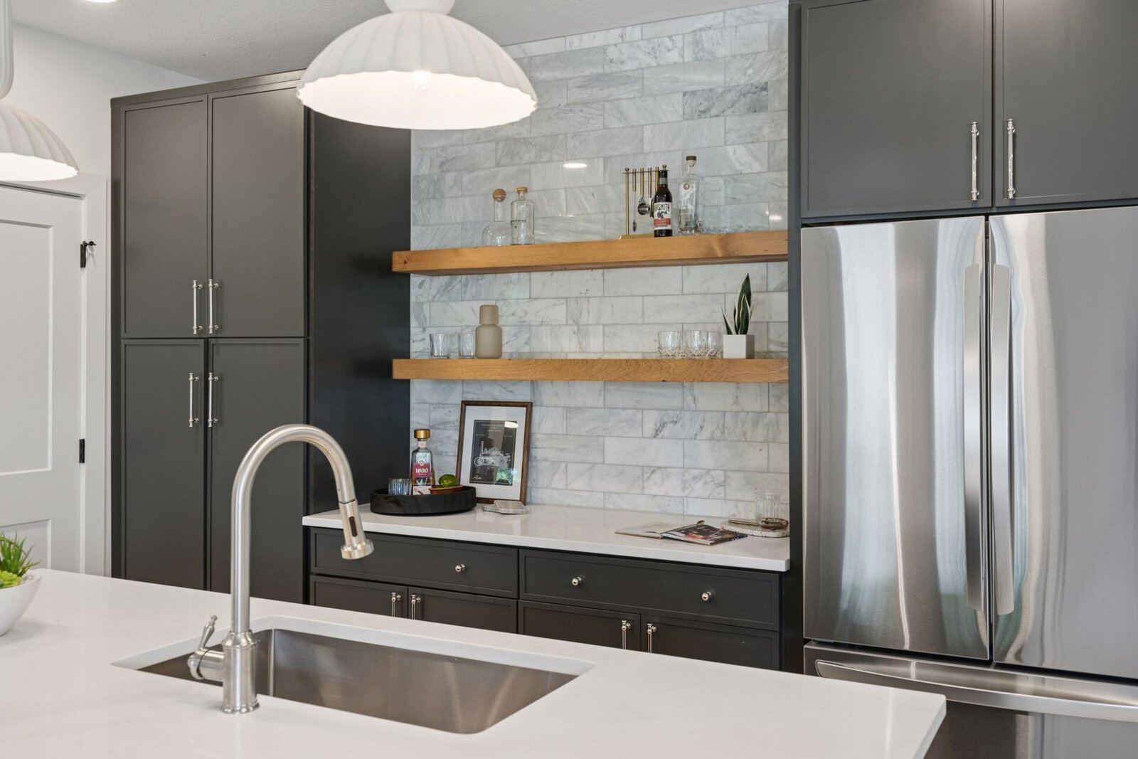 4404 West 58th Street - Lower Level Wetbar Detail Showcase