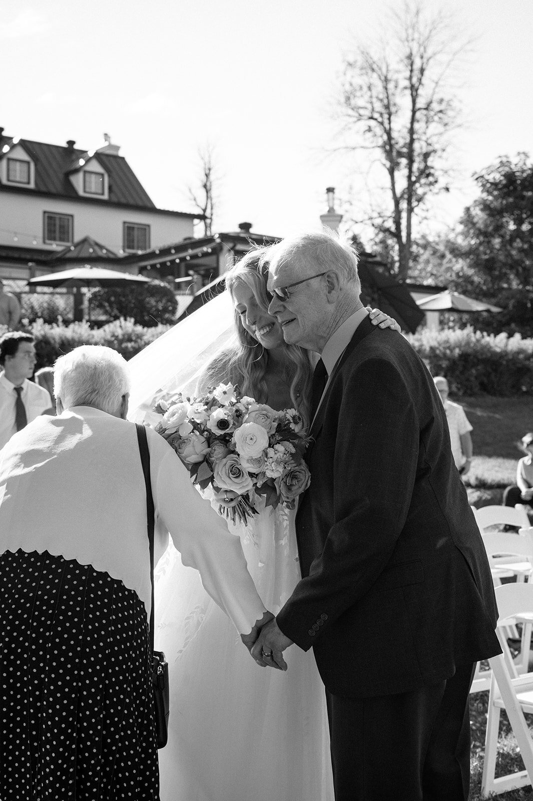 candid-wedding-montreal-photographer