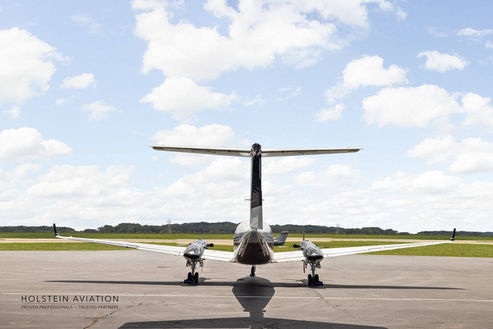 KingAir350 N427BC Watermark-23