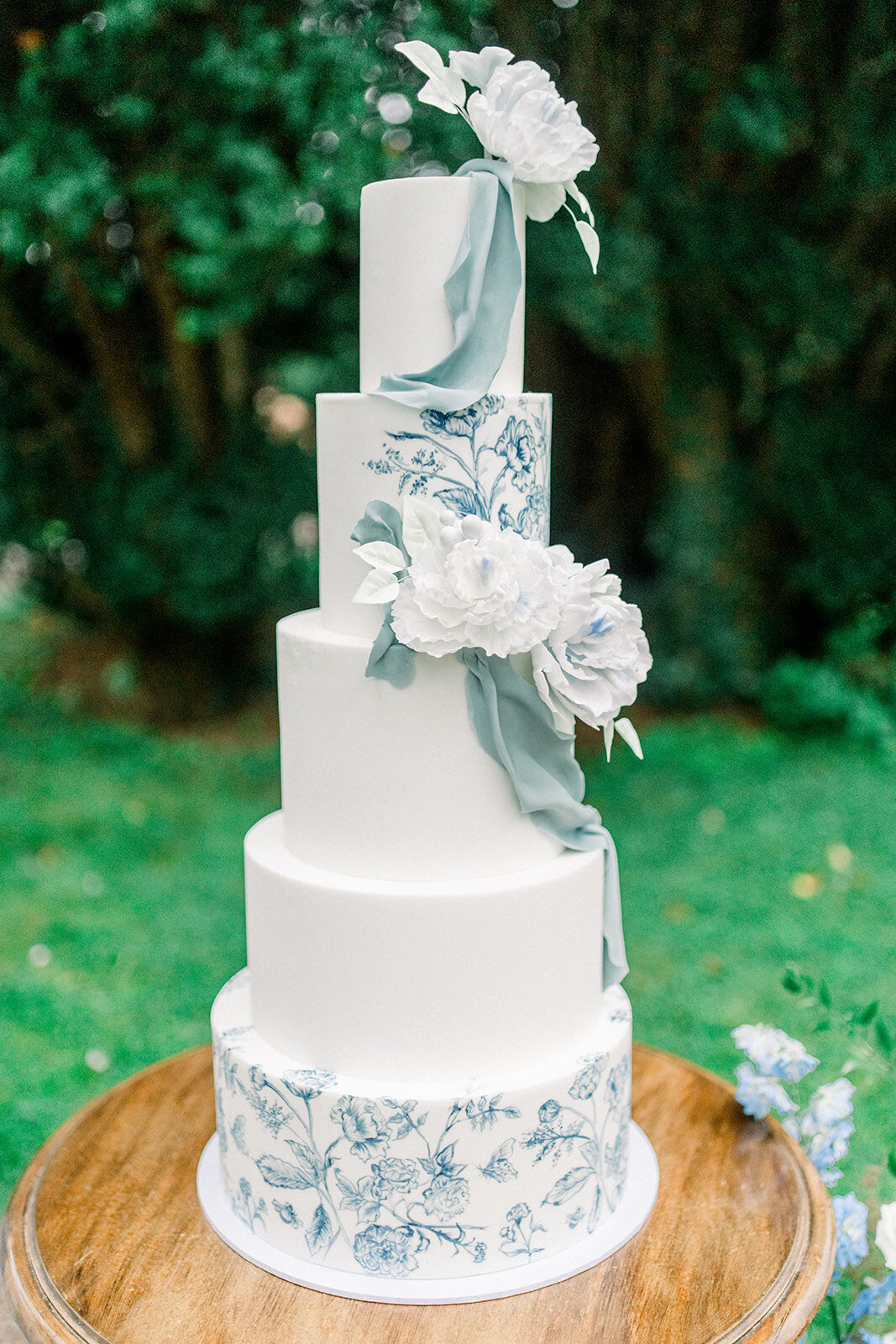 Luxury Wedding Cake at Castle Leslie, Ireland