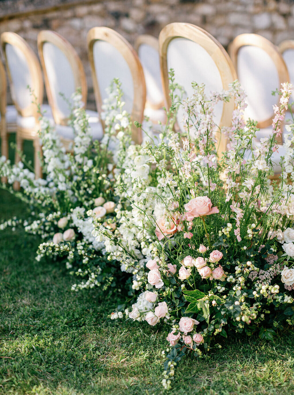 design-floral-outdoor-wedding-ceremony