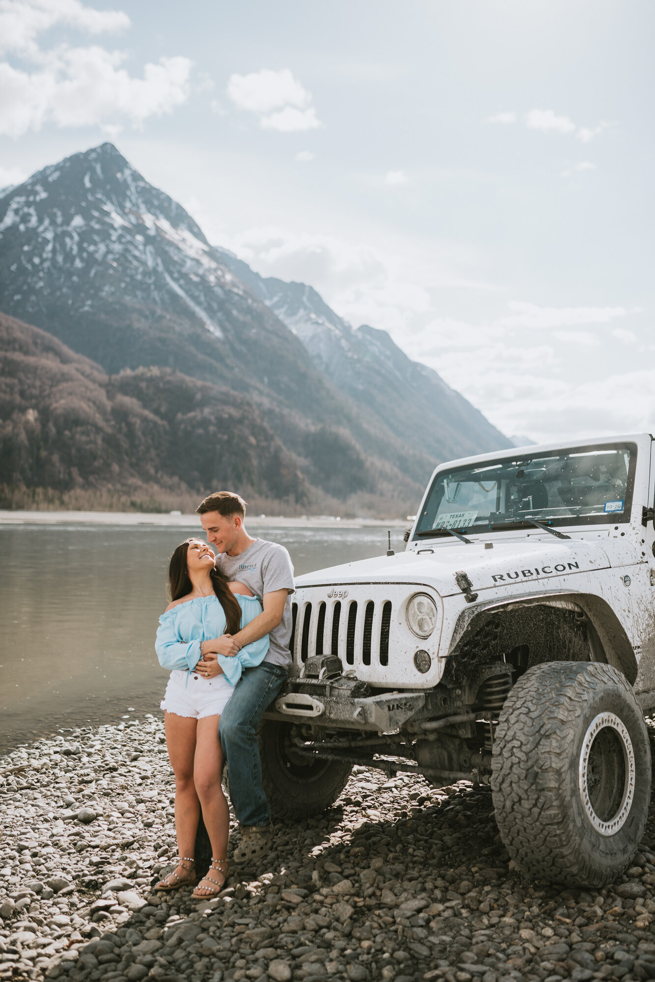 sumer-engagement-photos-in-alaska-donna-marie-photography7