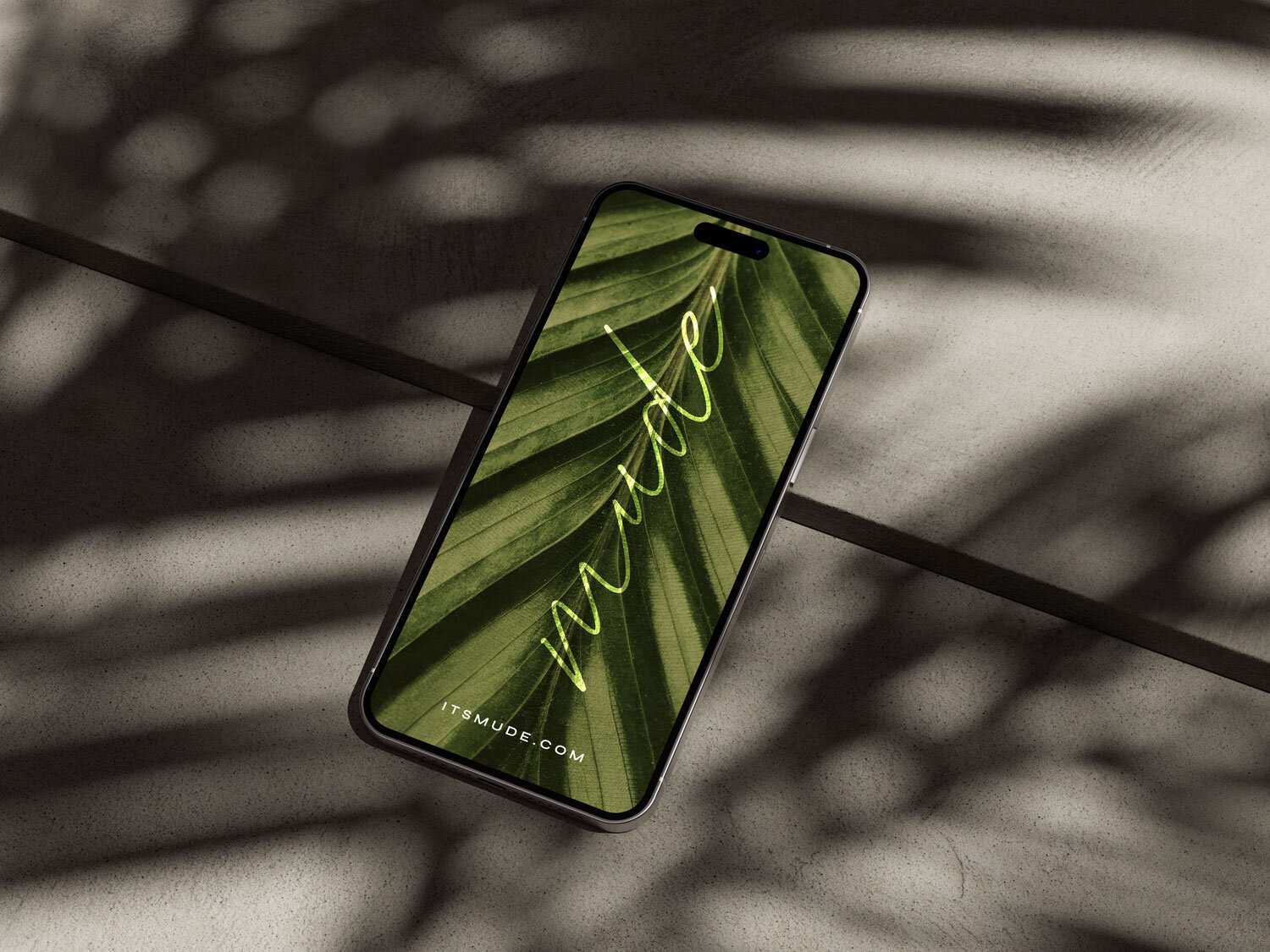 MUDE-MOCKUP-PHONE-6