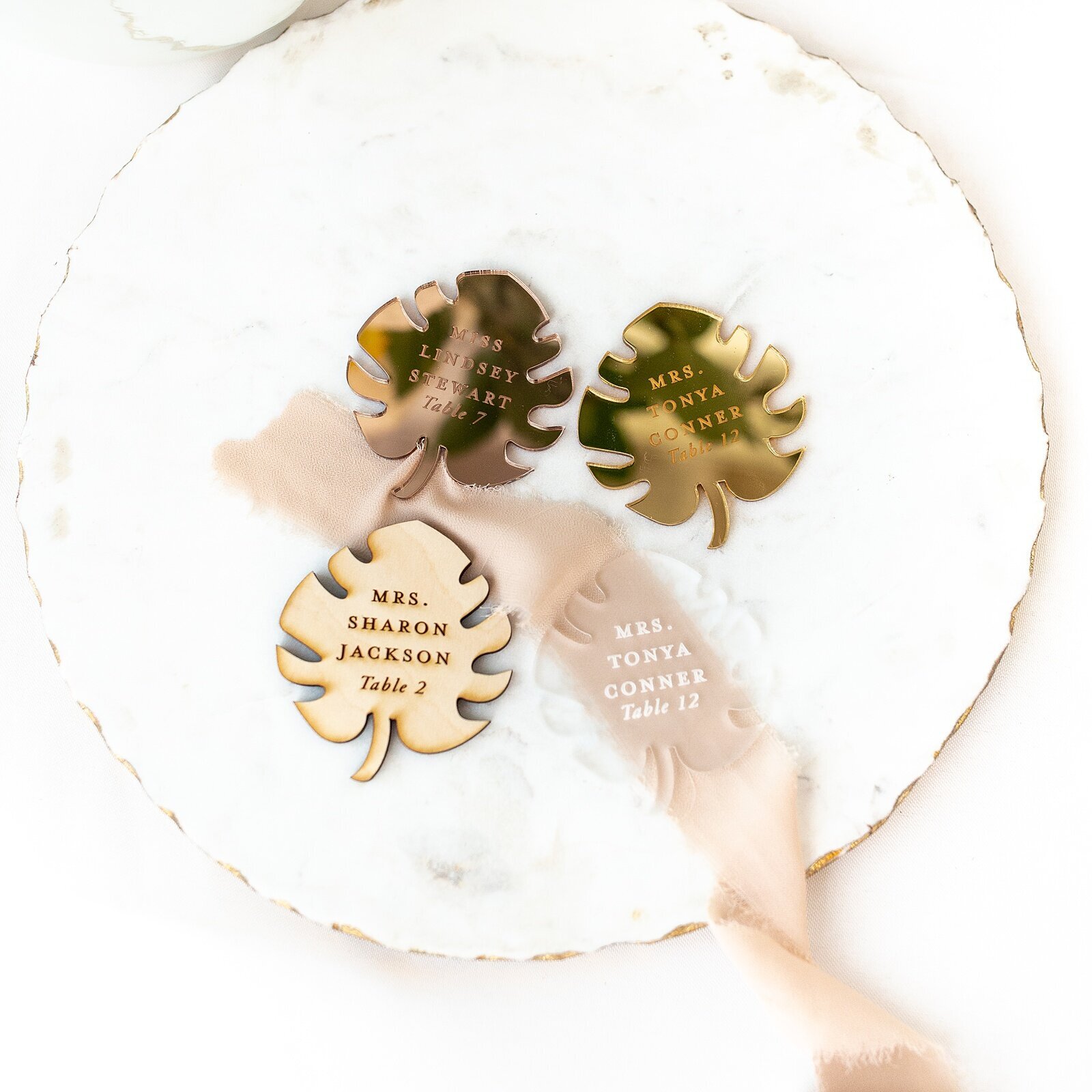 DOTELLSTATIONERYANDDESIGNS-PlaceCards-CasieMariePhotography-1