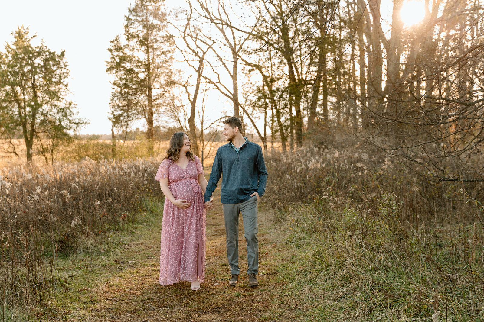 clarks-creek-natural-lifestyle-maternity-photoshoo (1)