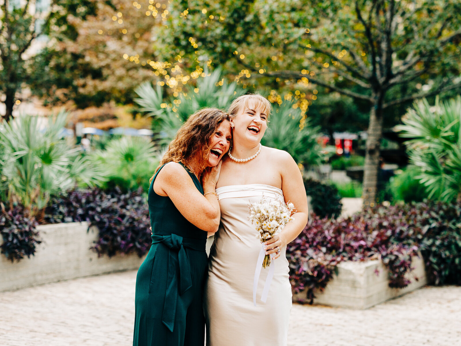 Bride and her mom at The Pearl