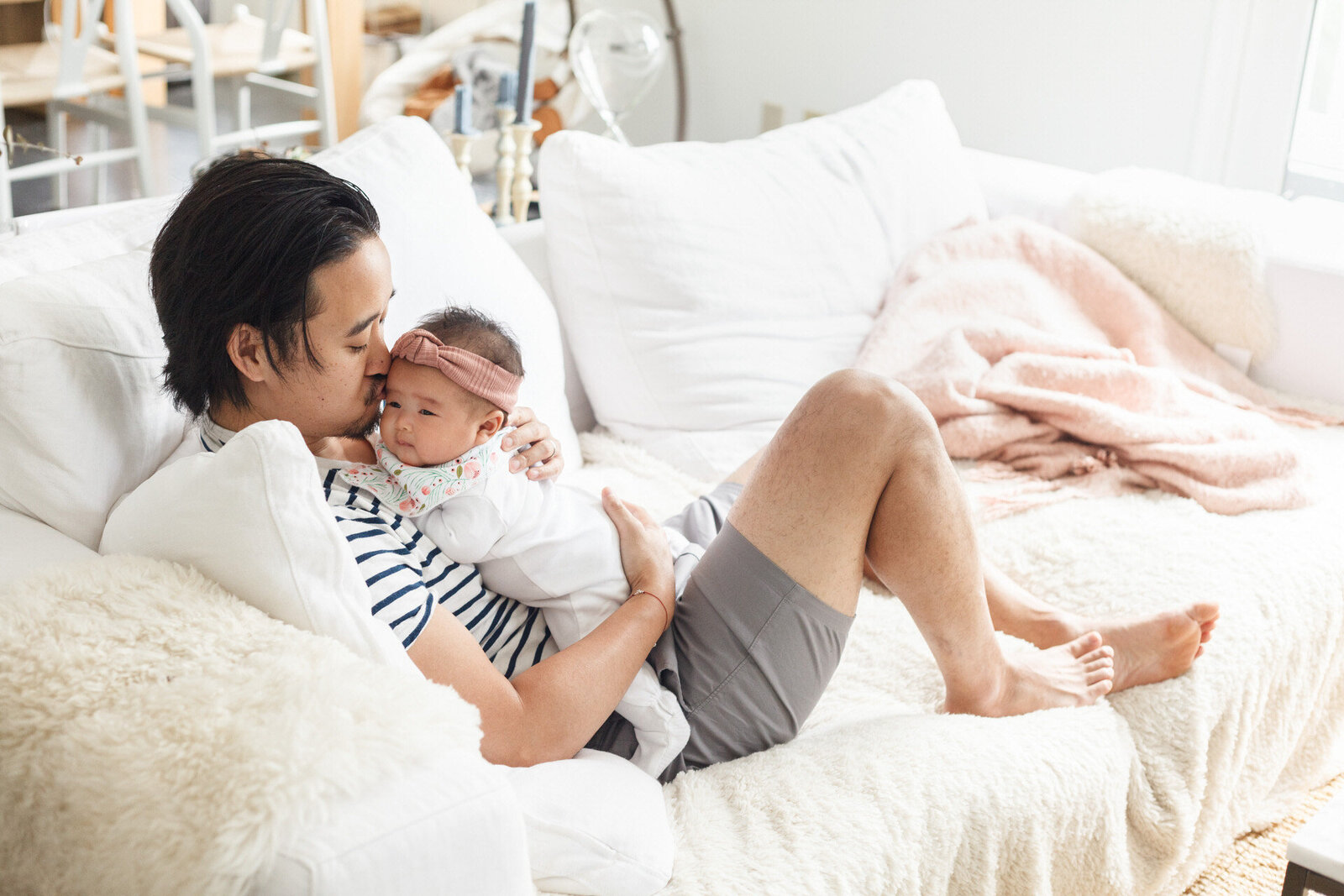 newborn-lifestyle-family-photography