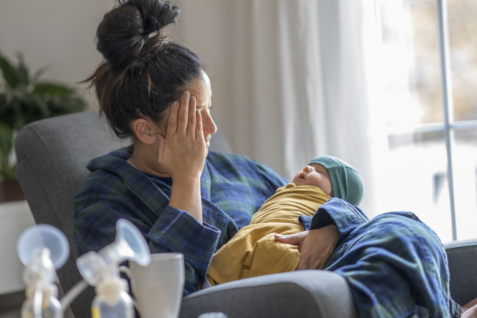 Depressedmomwithbaby-9c3c2fcad5c3433d8386f995ed6830a7