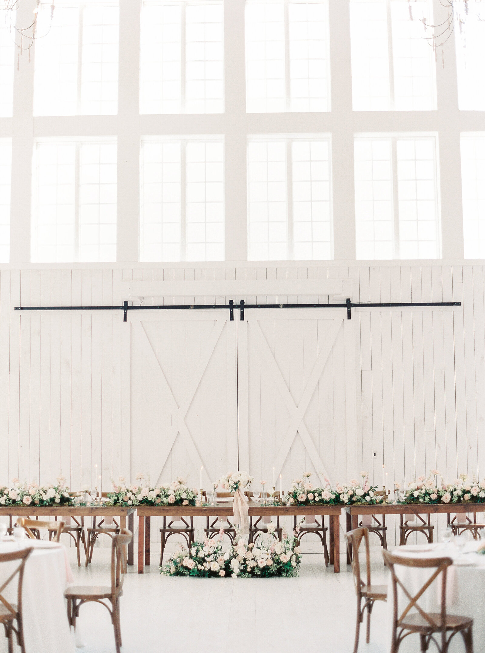 White Sparrow Barn_Lindsay and Scott_Madeline Trent Photography-0111