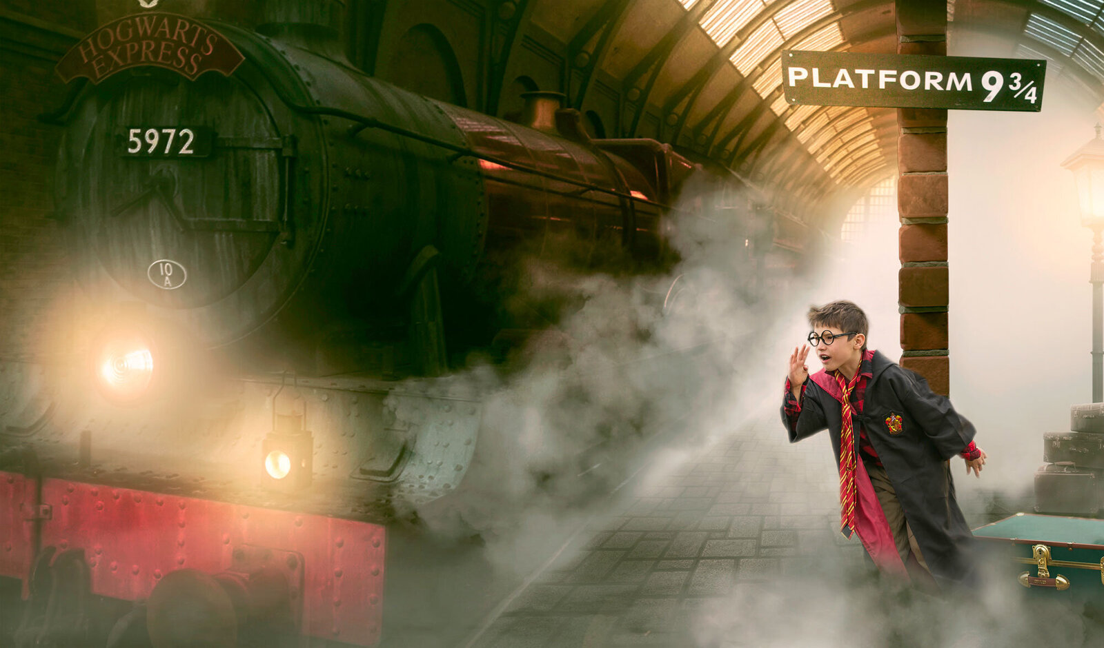 harry-potter-train-station-9-3-platform-hogsmeade-hogswarts-smoke-vintage