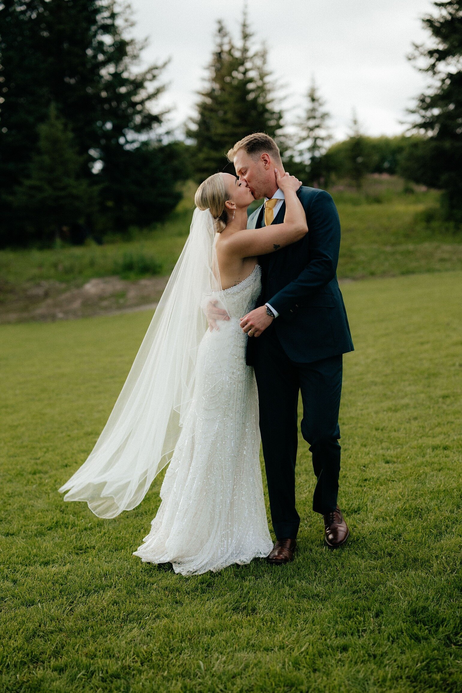 Merrick-Wedding_Homer-Alaska-Wedding_EmeliaKPhotography-80