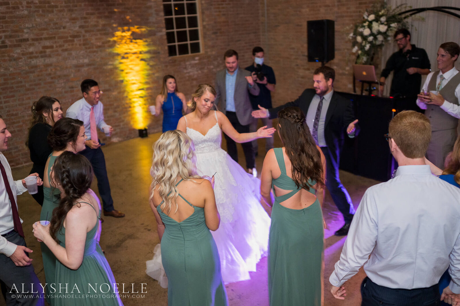 Wedding-at-The-Factory-on-Barclay-in-Milwaukee-1322