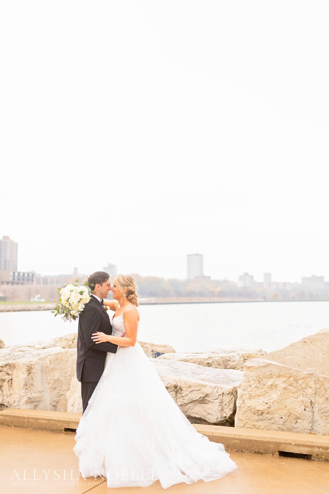 Wedding-at-The-Factory-on-Barclay-in-Milwaukee-0412
