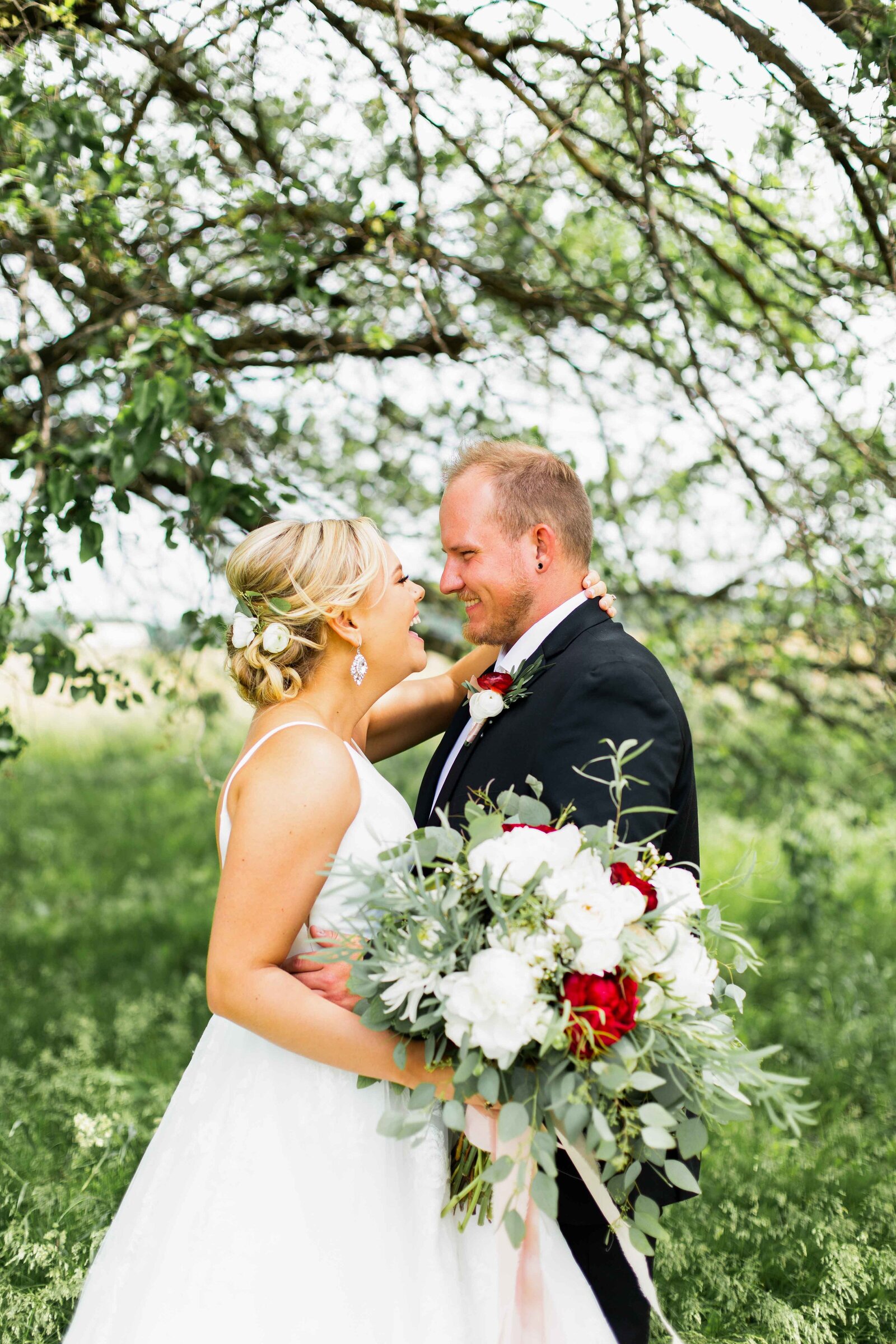 Zach & Kendall-Abigail Edmons-Fort Wayne Indiana Wedding Photographer-46
