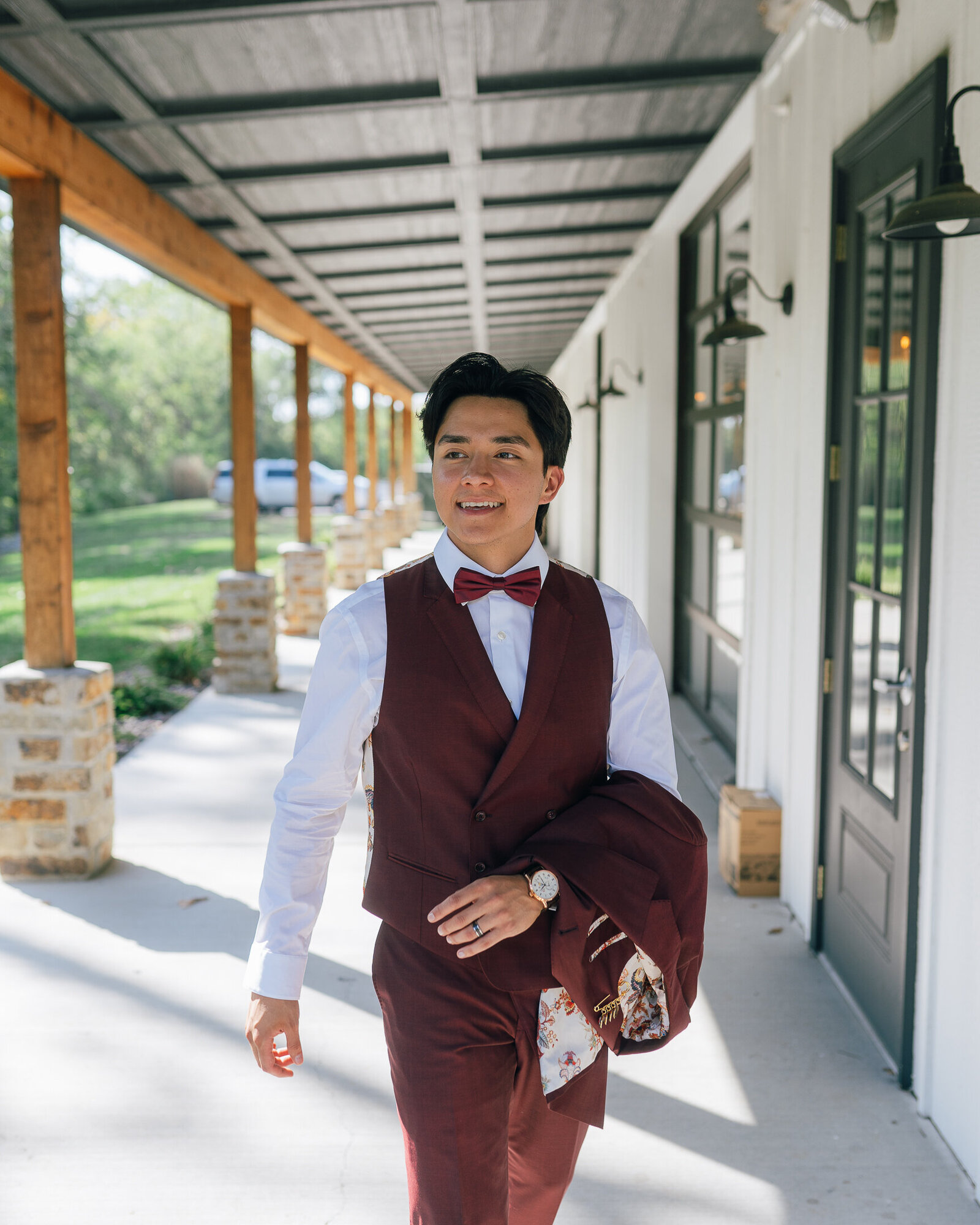 Saenz The Farmhouse KC Event Venue Wedding102