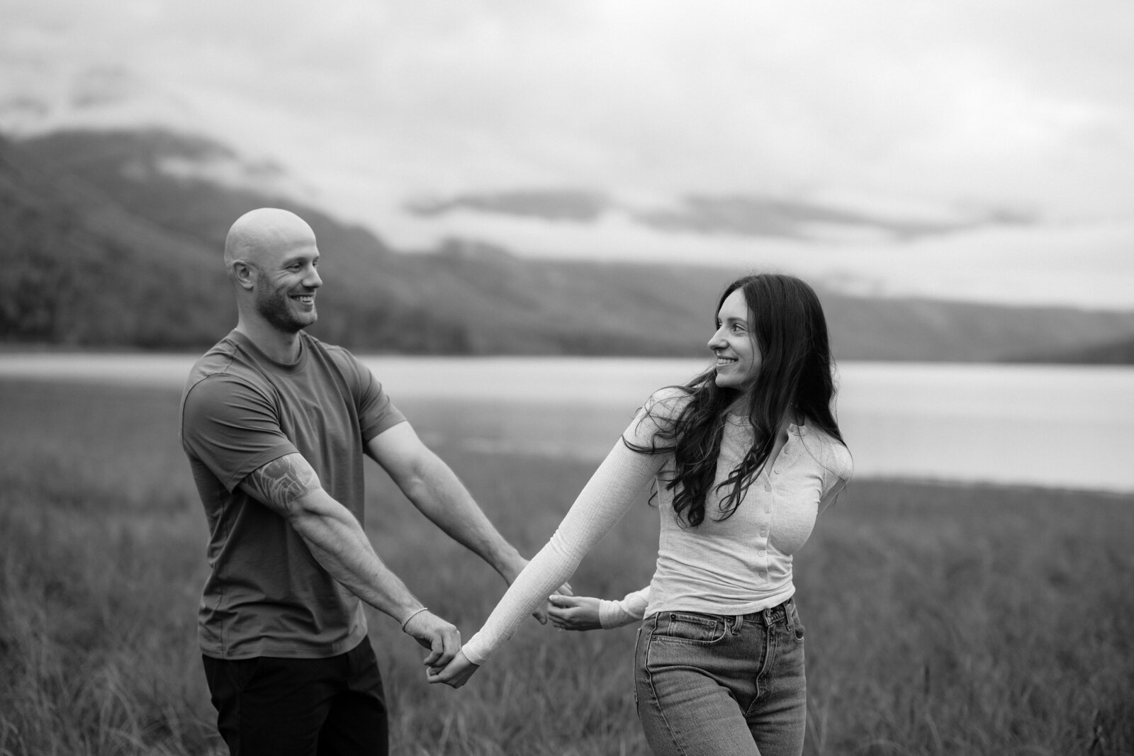 Brianna+Matt_Eklutna-Lake-Engagement_EmeliaKPhotography-13