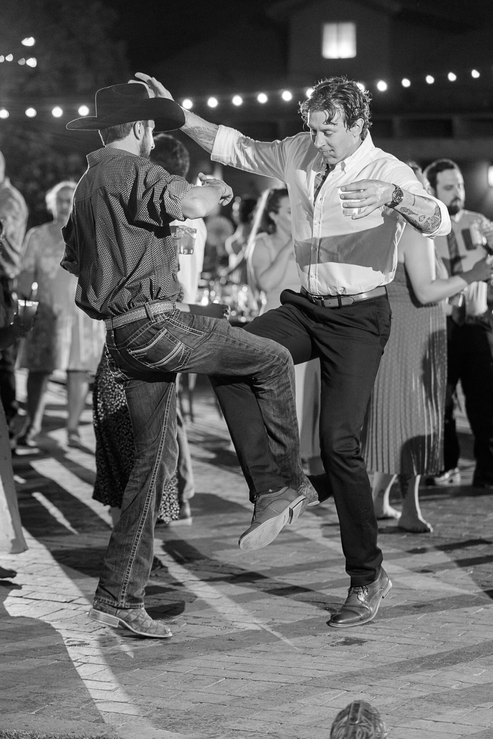 Phoenix-Wedding-Photographer-and-Videographer-Venue-at-the-Grove-IngWed-1427