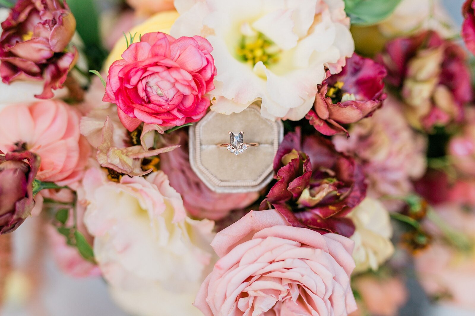 emerald grace floral design bouquet photos wedding florist luxury_6871