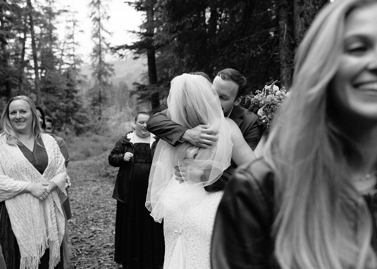 alaska-intimate-wedding-photographer-336