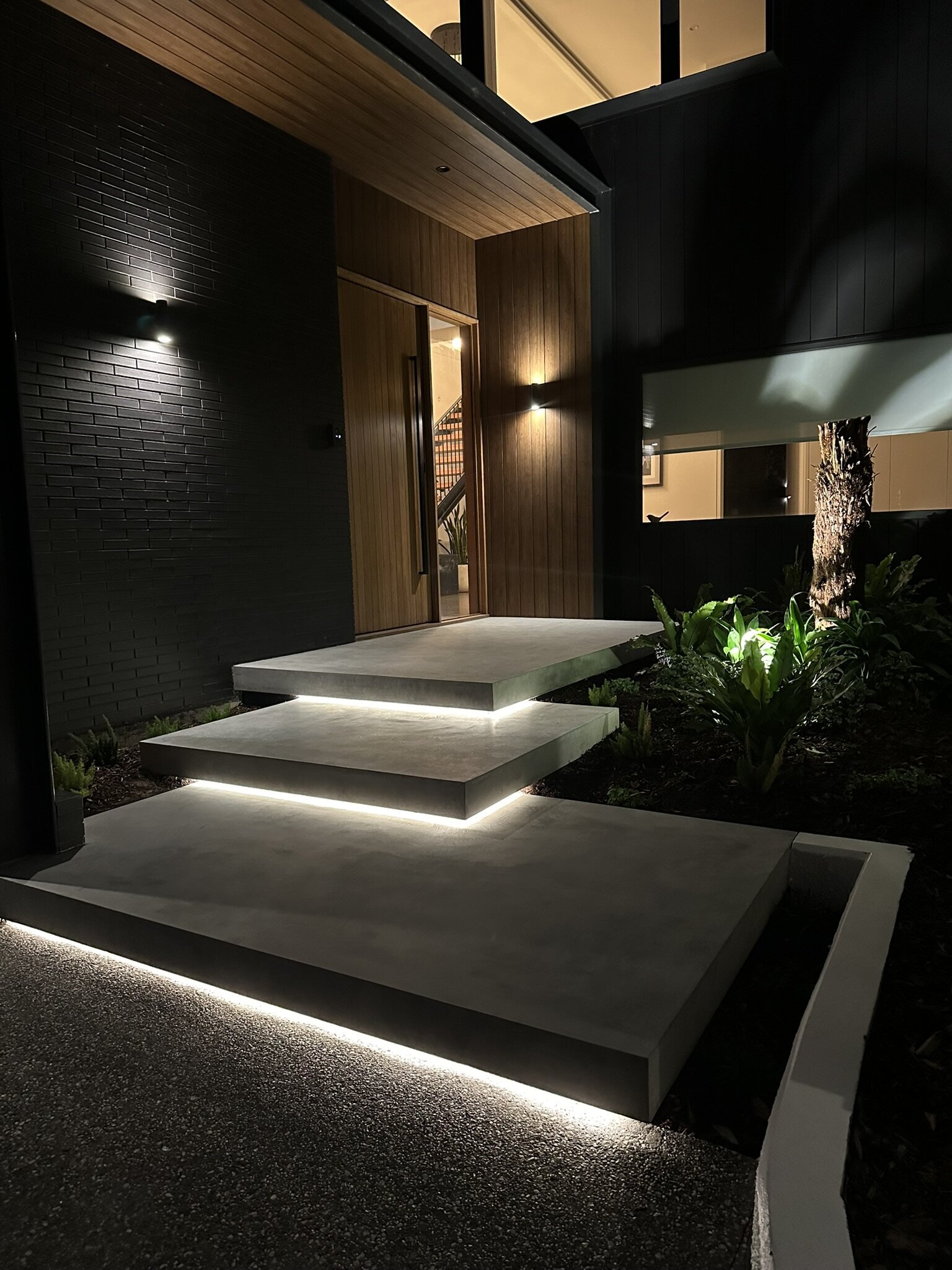 Architectural concrete design for home entrance in Warrnambool by Templeton's Concreting
