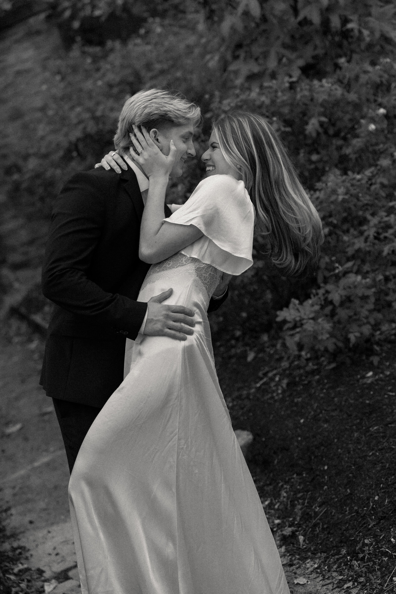 AbbyDutraPhotography_E&FEngagement_Sneaks-13