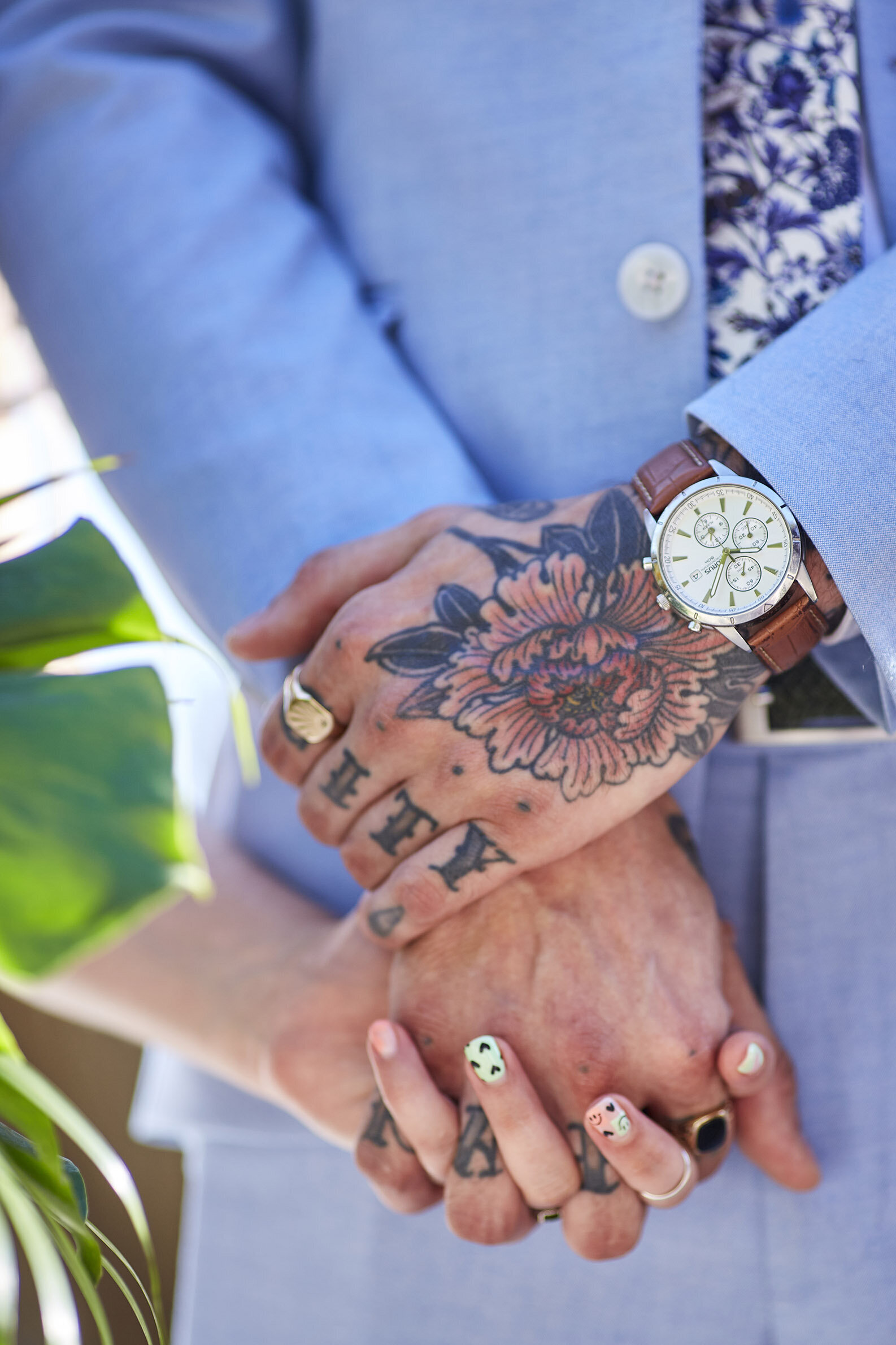 Groom with tattoos