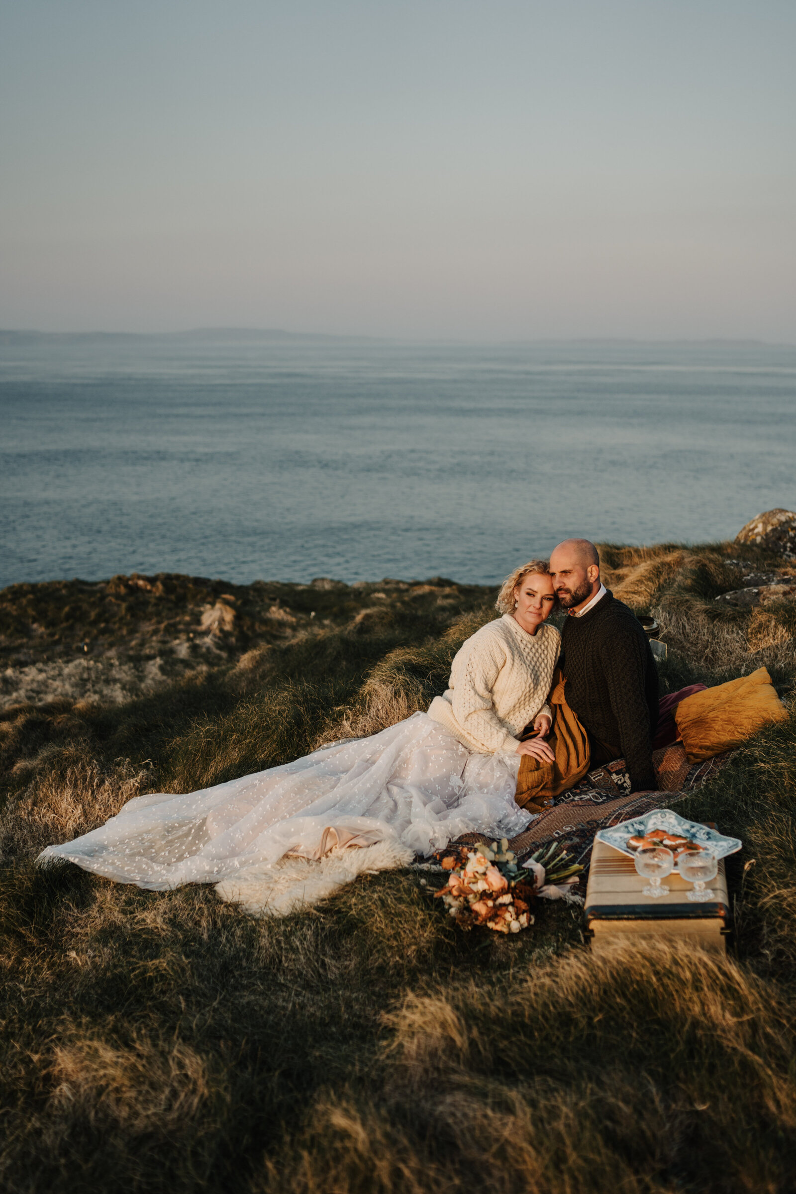 carrick-a-rede-rope-bridge-wedding-01769-137