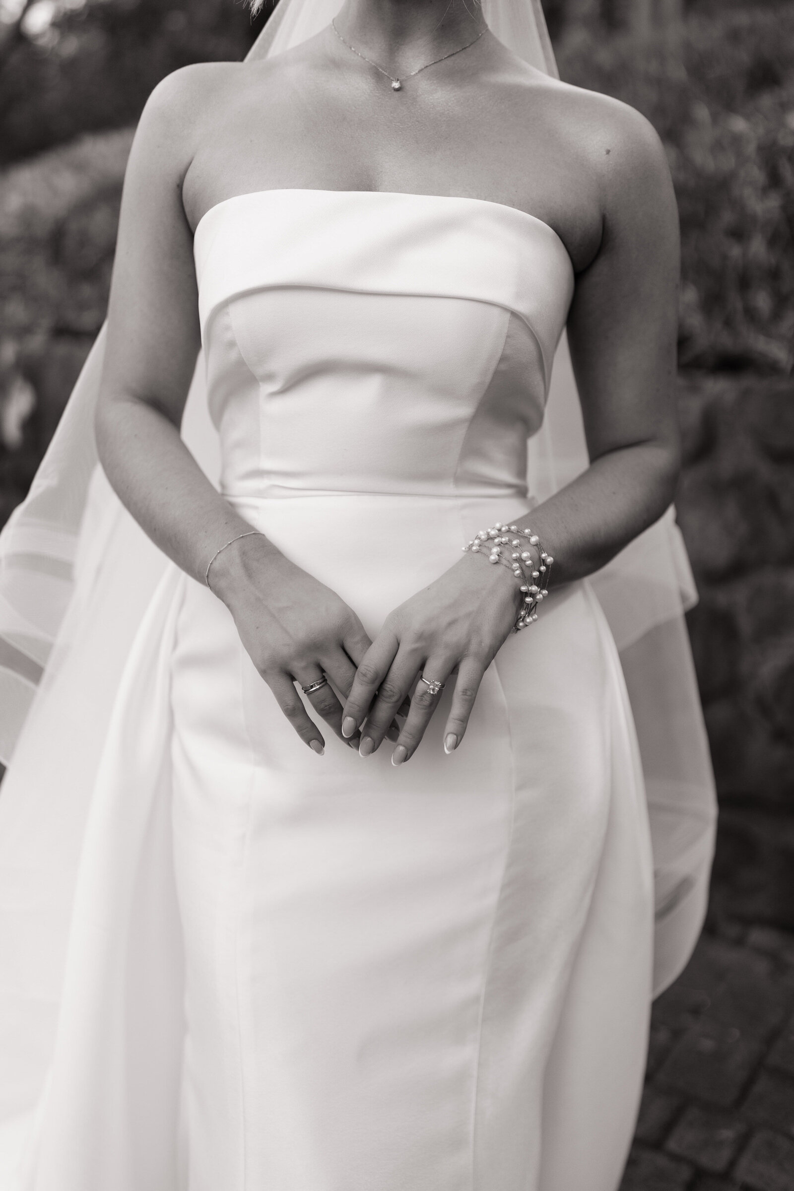 Bride hand details by elopement photographer Washington State