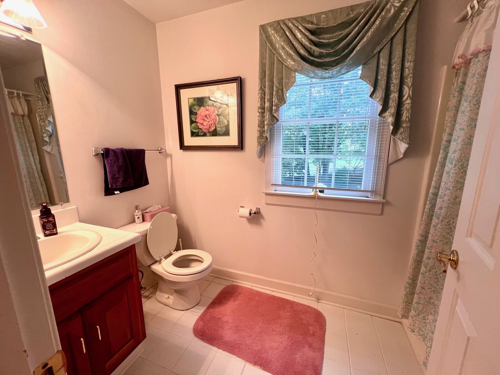 upstairs half bath