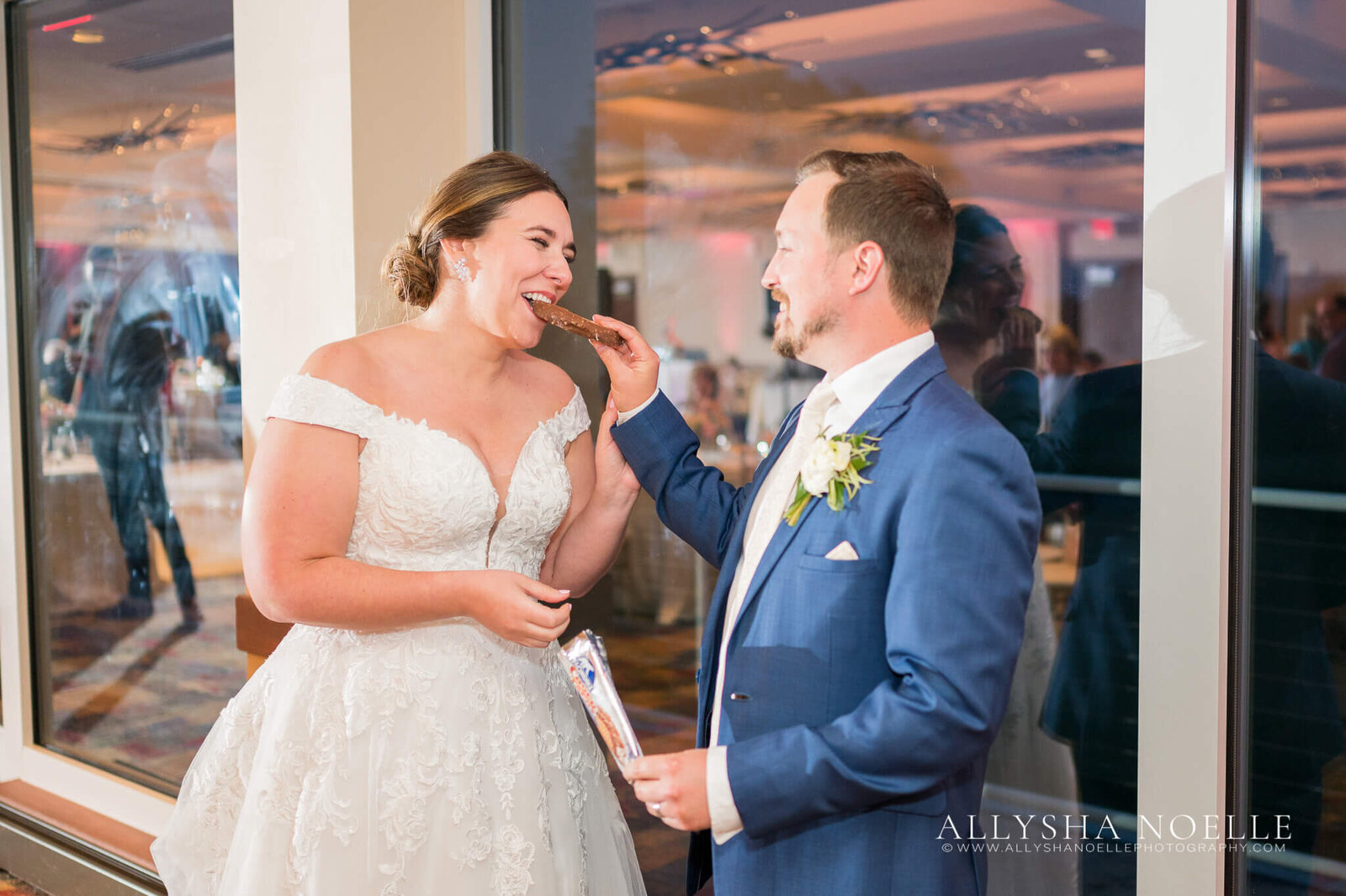 Wedding-at-River-Club-of-Mequon-858
