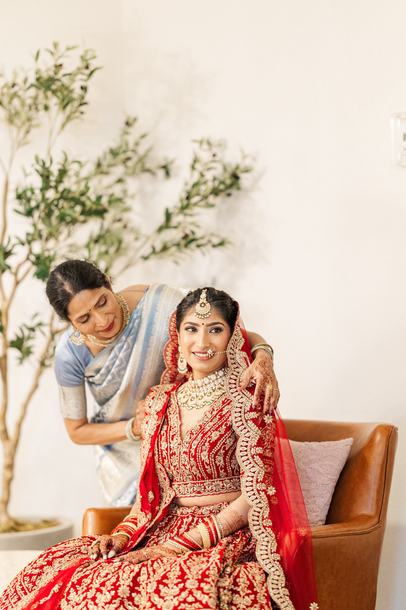 Bridal-preparations-photography-dallas