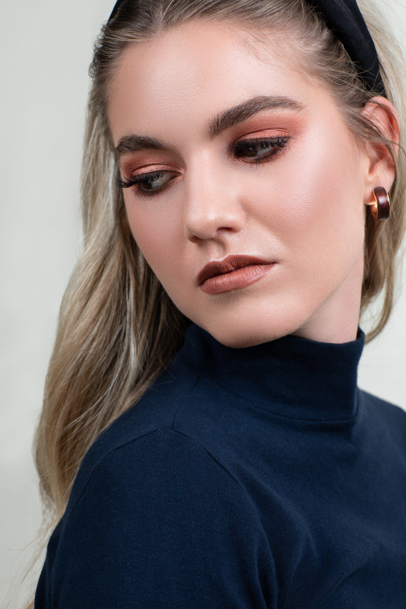 Sarah Schöb_Makeup_Artist_Schweiz_Styling_Ostschweiz_Hochzeitsmakeup_Hochzeitsfrisur_Mobile_Visagistin_modernes_Styling35_2048px