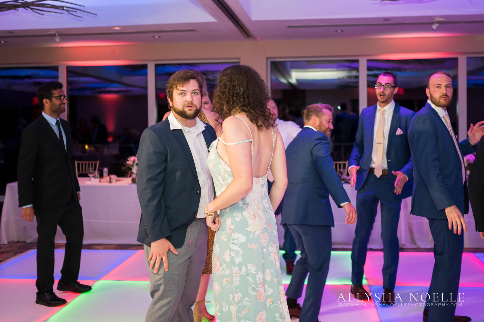 Wedding-at-River-Club-of-Mequon-940