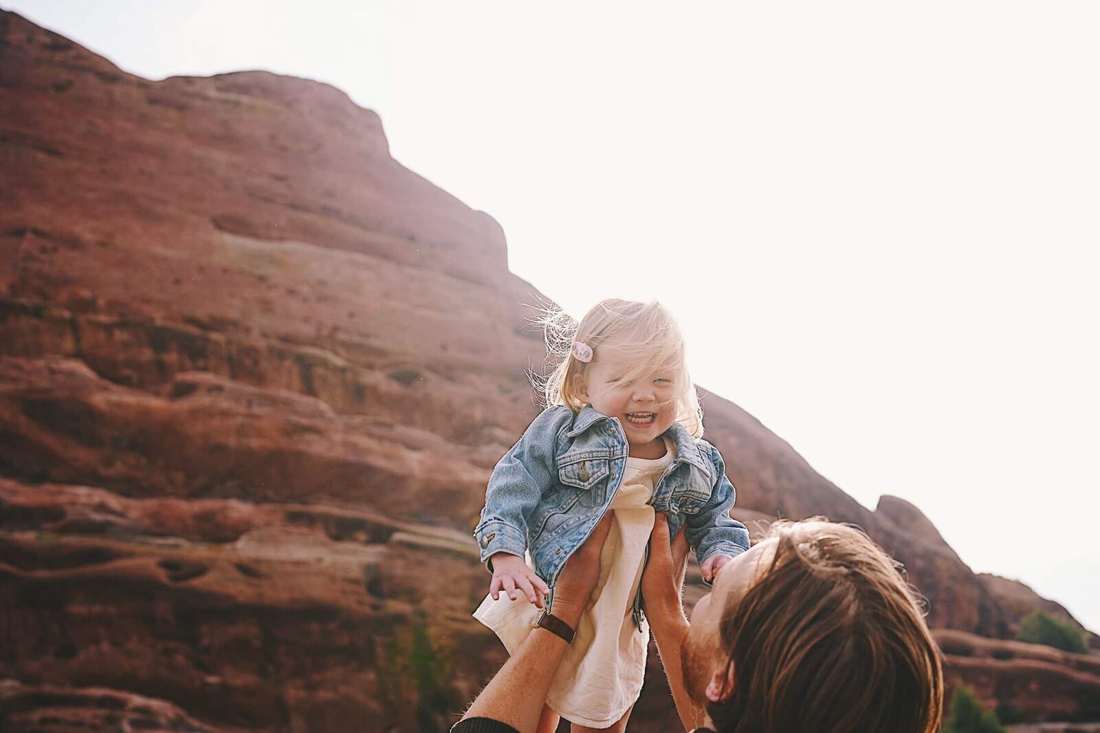 family-photographer-red-rocks-father-with-daughter-laughing-1