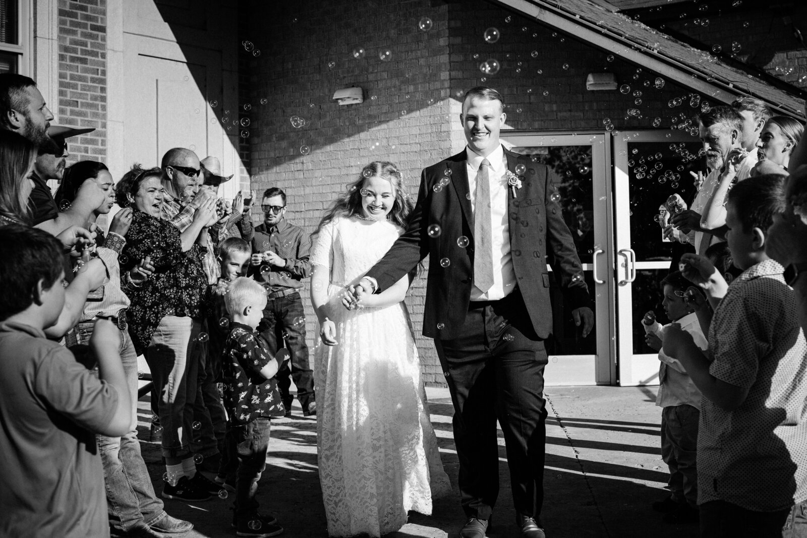 Wedding-IDFallsTemple_TianaSimpsonPhotography-012