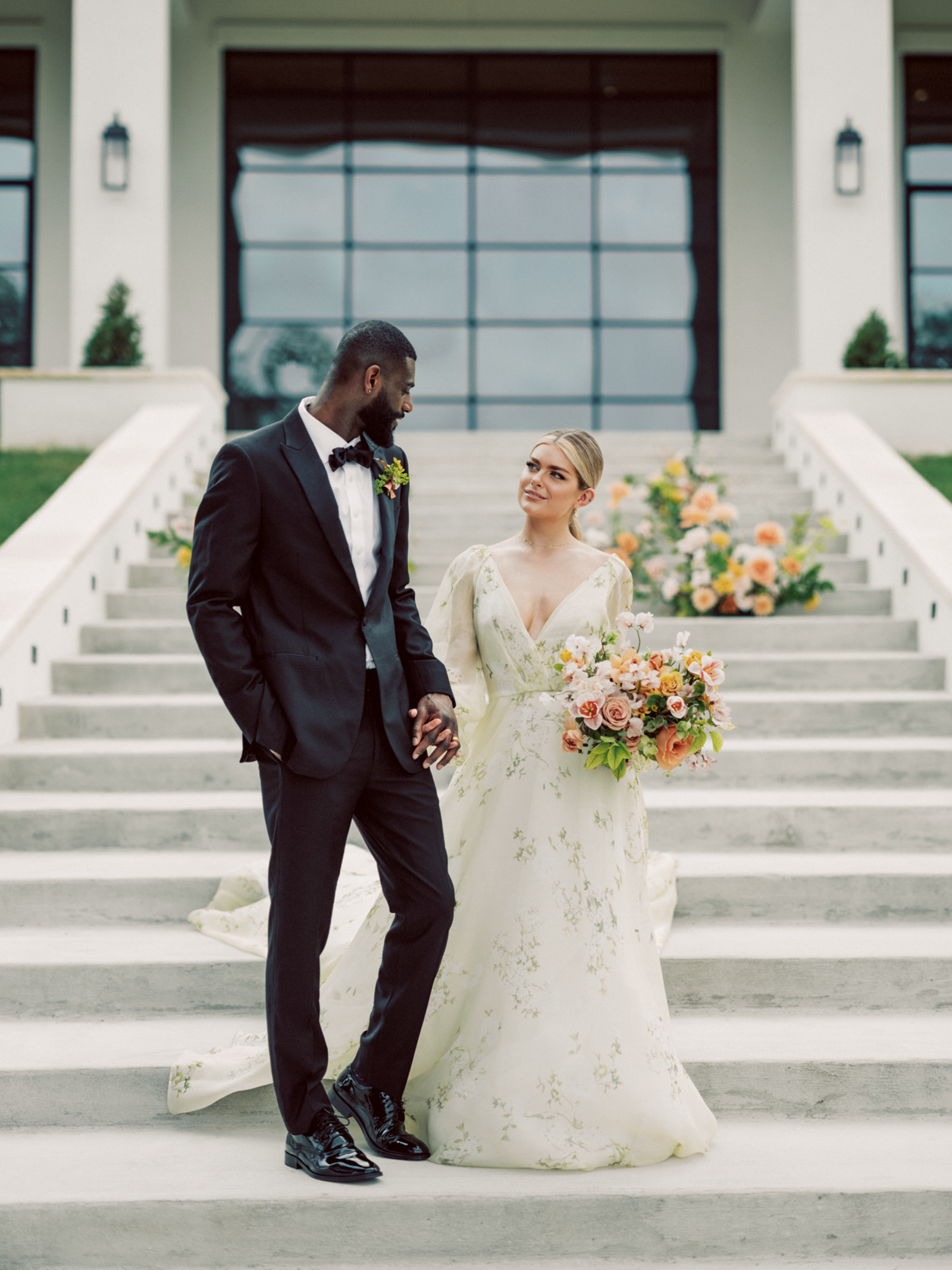 Katie Rivera Edit Monday Outsource Photo Editor Editing for Wedding Photographers -Arlo-Austin-Wedding-Editorial-Katie-Rivera-Photo-Editors-Guide-24-0016