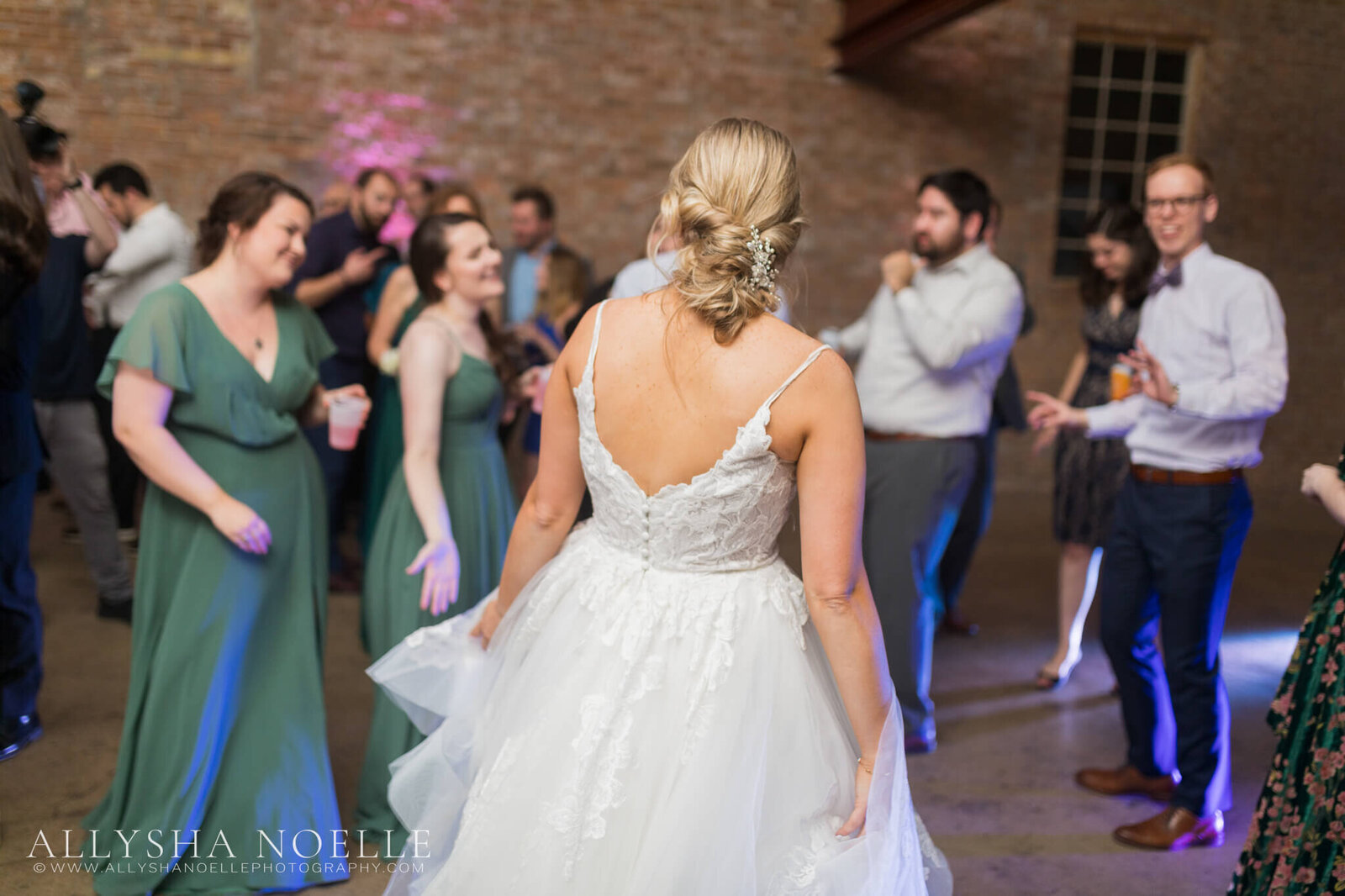 Wedding-at-The-Factory-on-Barclay-in-Milwaukee-1247