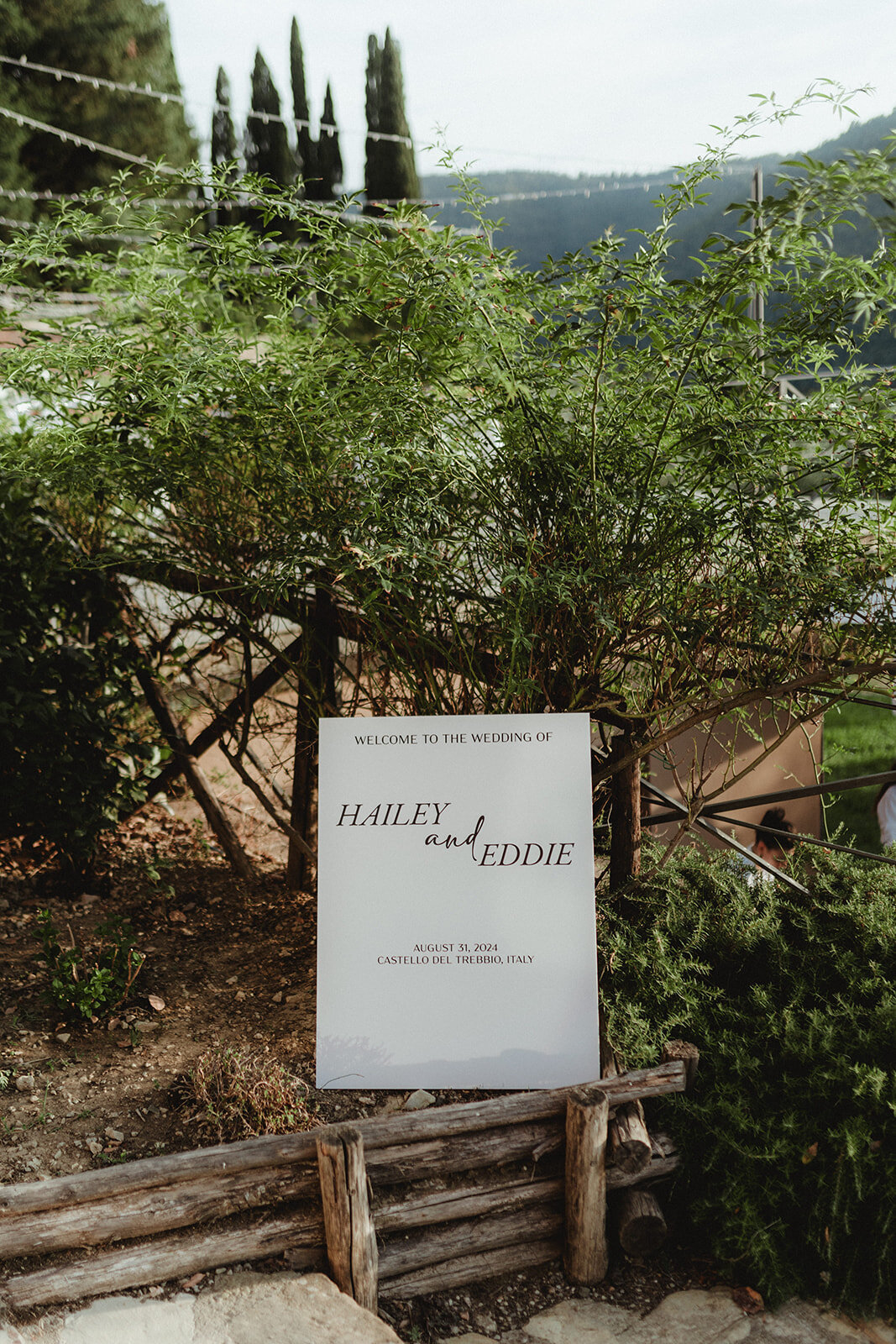 1042-hailey-edward_websize