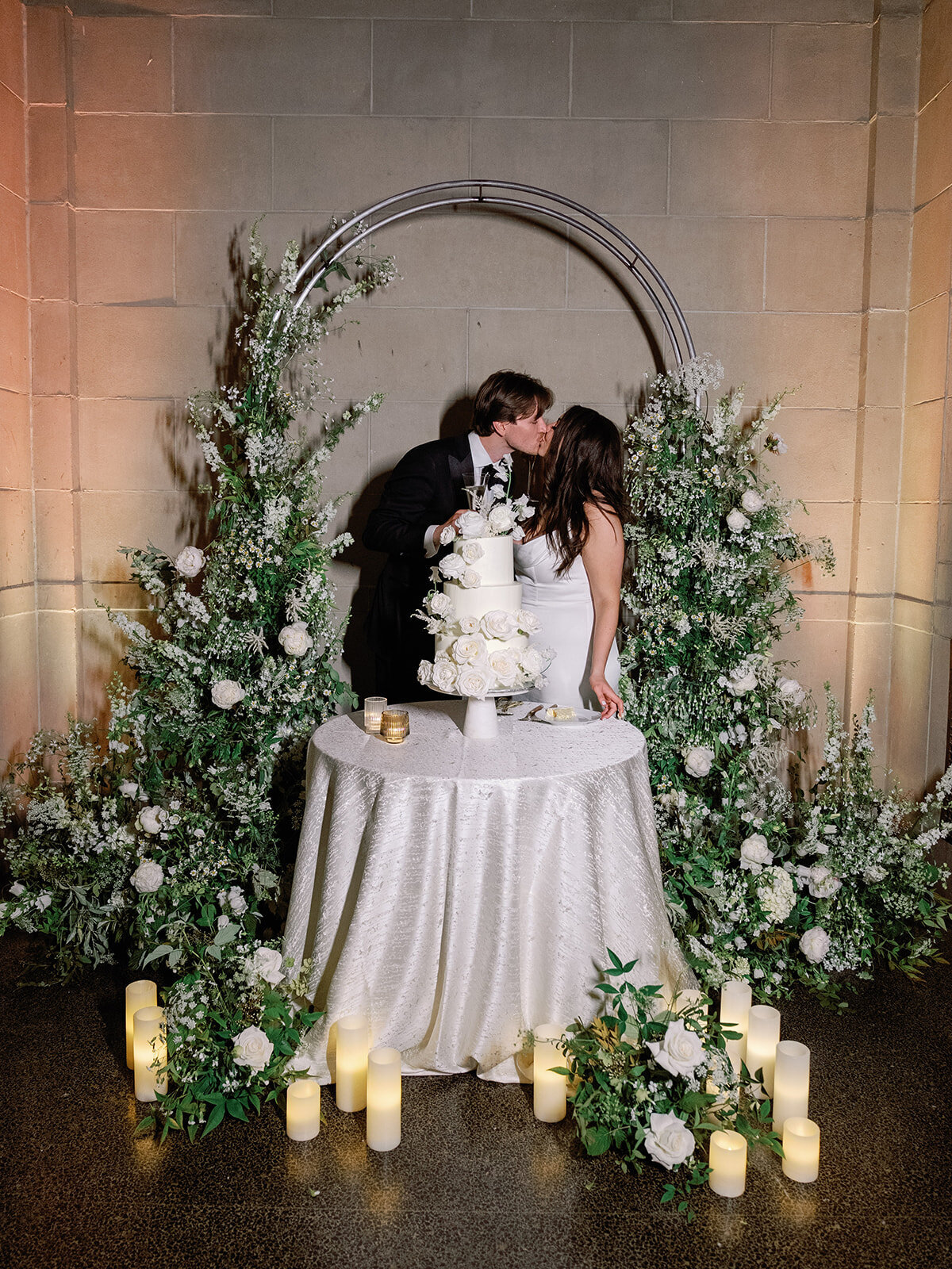 99_Kate Campbell Floral BMA Baltimore Museum of Art Wedding Vibey Reception by Nikki Daskalakis photo