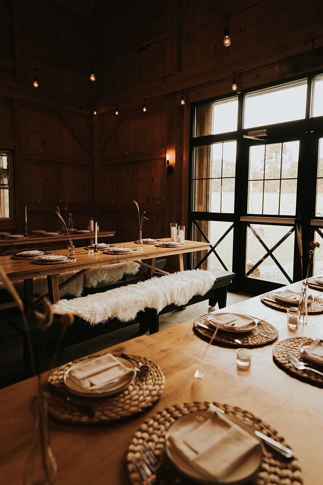 New England indoor wedding table decorations