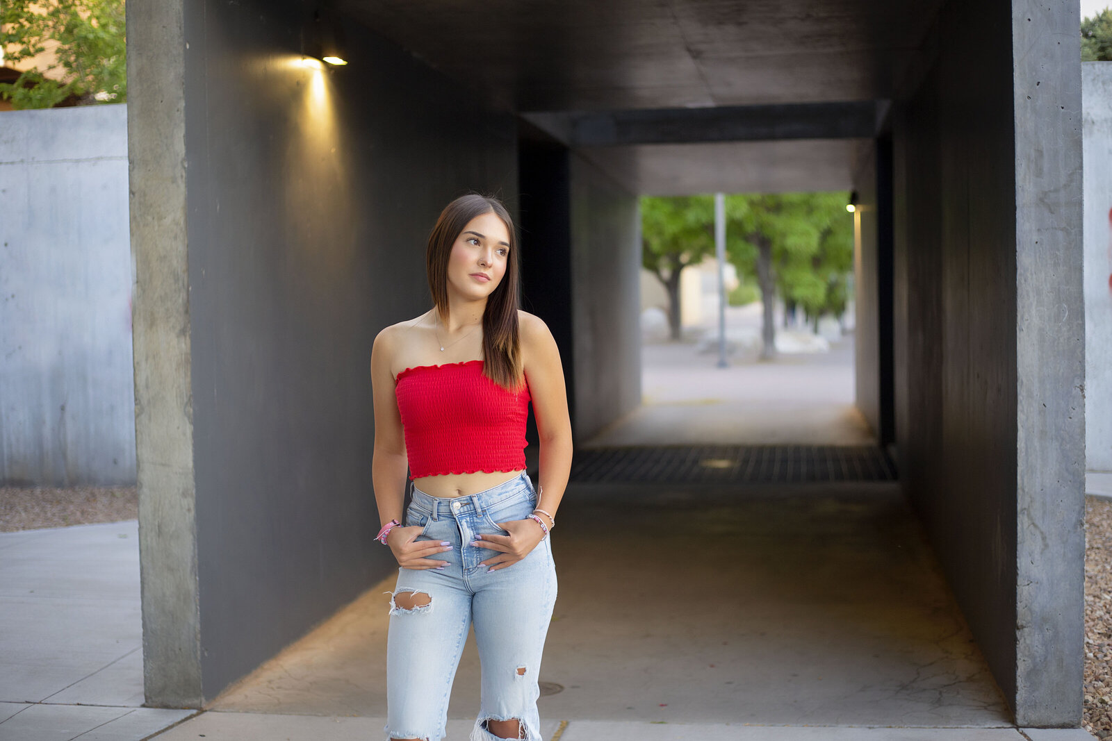 Senior-girl-session-urban-look