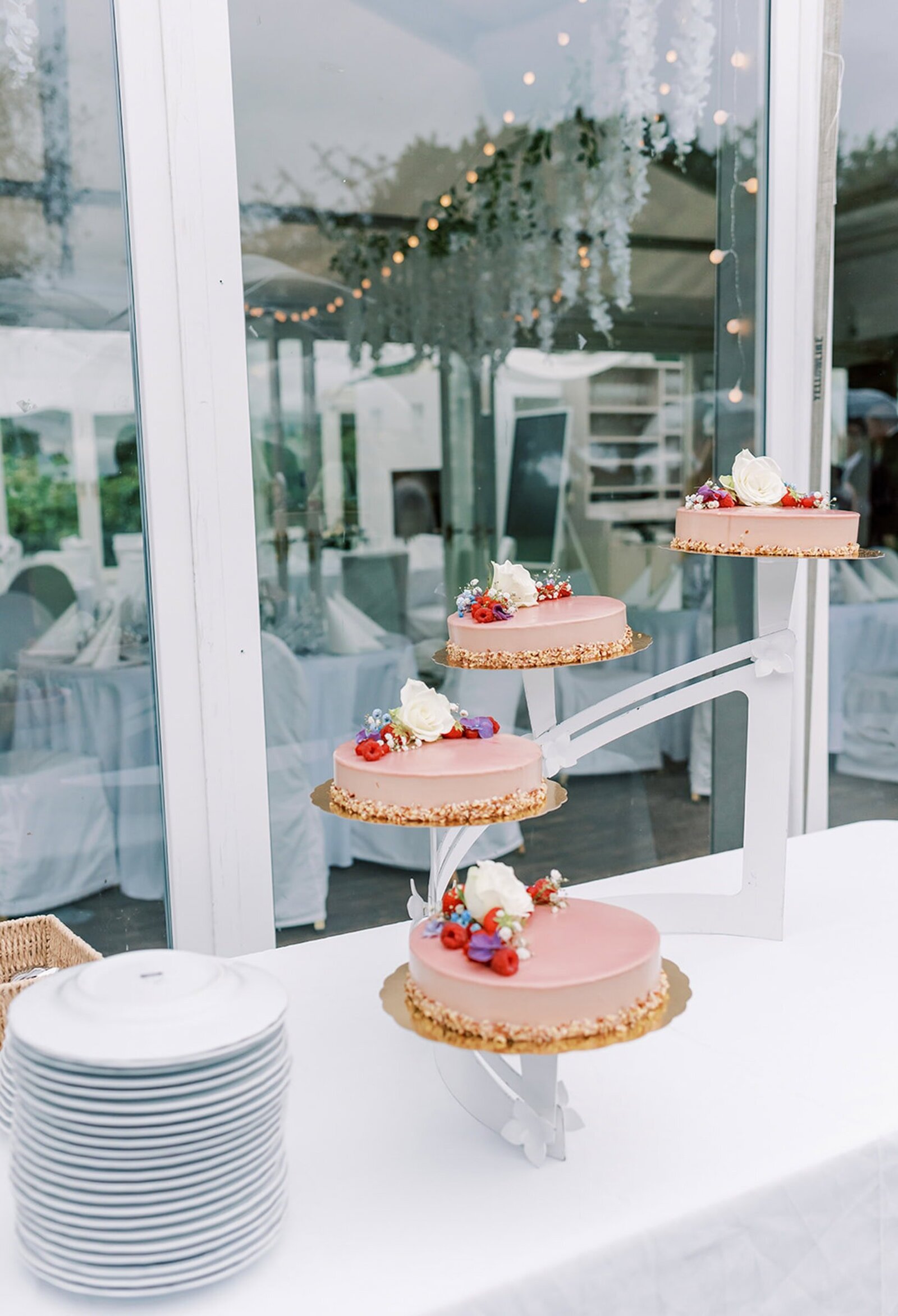 Destination Wedding Photographer Anna Lundgren in Stockholm Wedding at Stockholms Stadshus, Kungsholms Church and Rosendals Wardshus in Stockholm Sweden_63