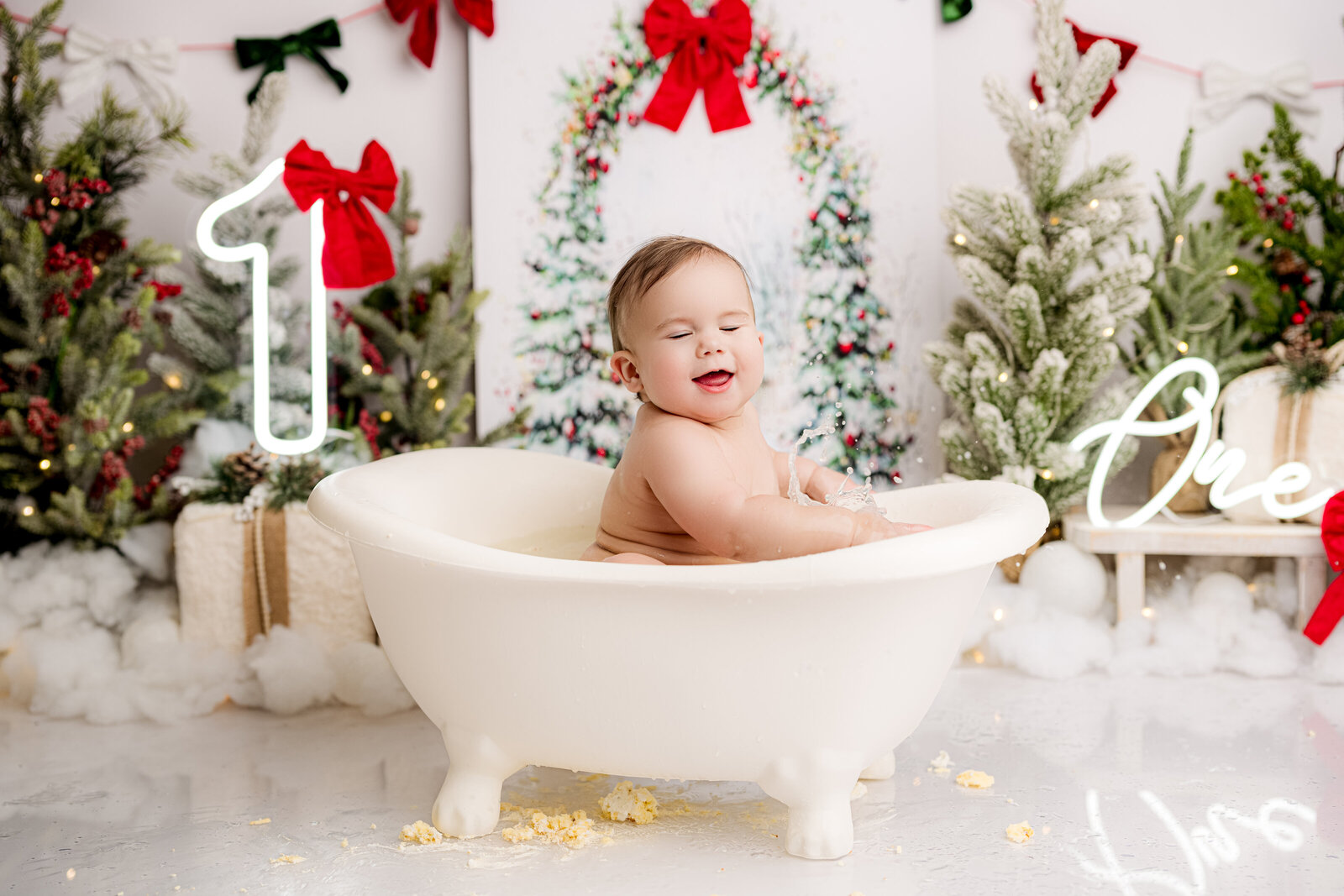 Elowyn-Cake Smash-NicSo Studio-Charlotte-2