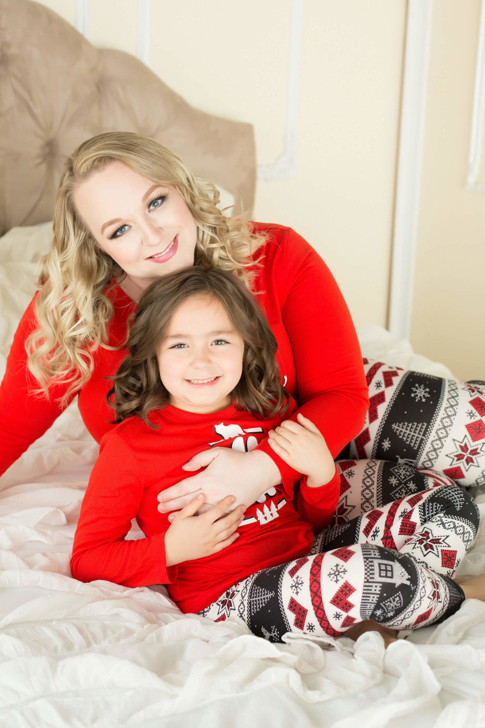 christmas themed mommy and me photoshoot
