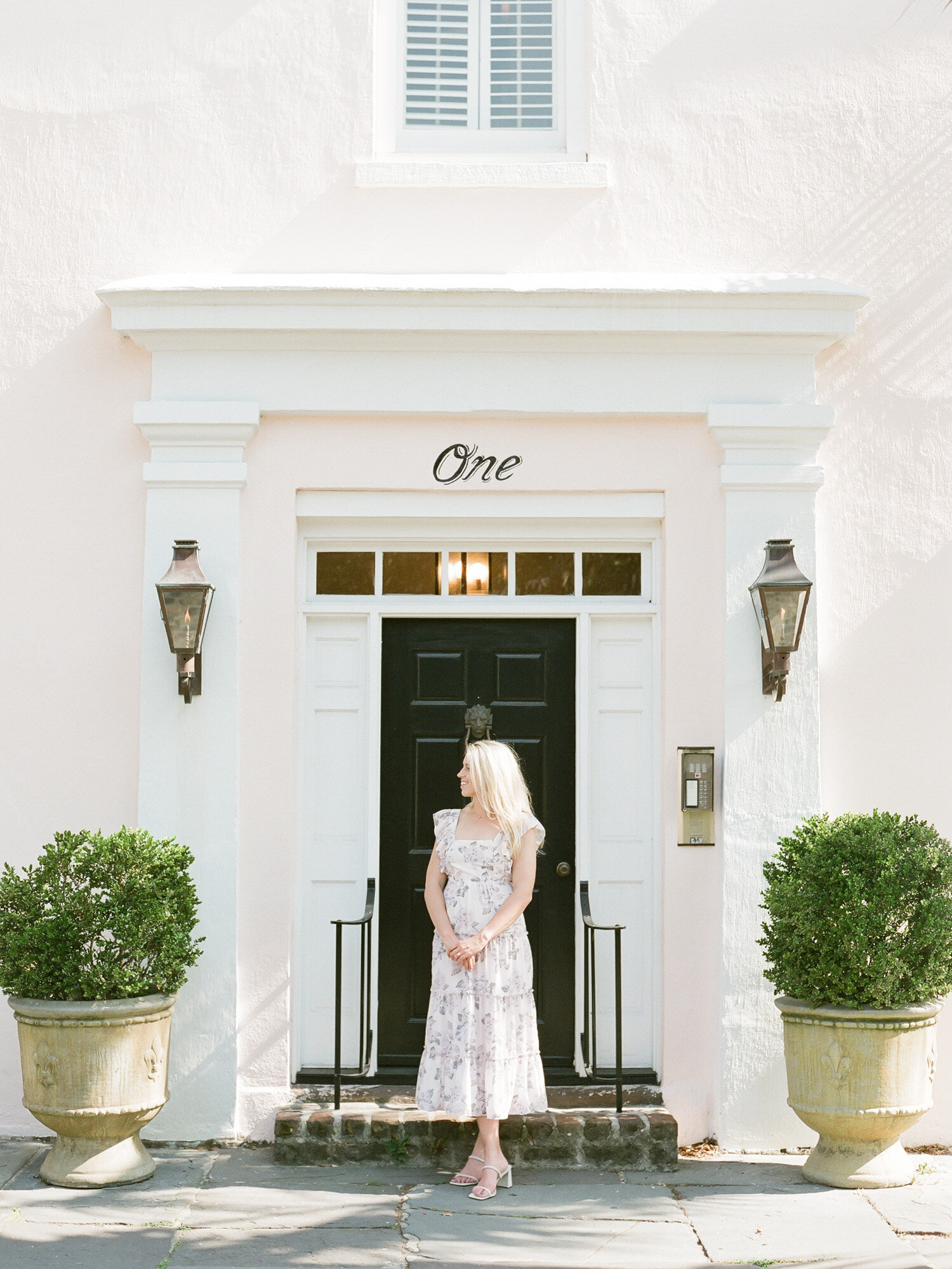 Downtown-Charleston-Engagement-57