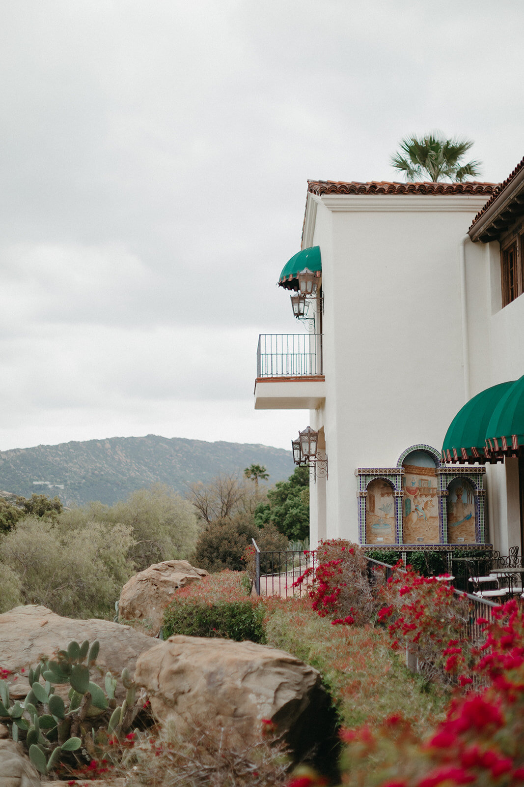 imanleeevents-sandiegoweddingplanner-hummingbirdnestranchwedding-indianweddingplannerLoganColeWedingsPhotographyLoganColeWedingsPhotographyLoganColeWedingsPhotography-1814