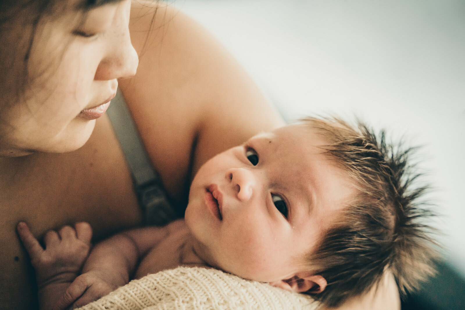 Papamoa-photographer-newborn-lifestyle-home-hair-18-2