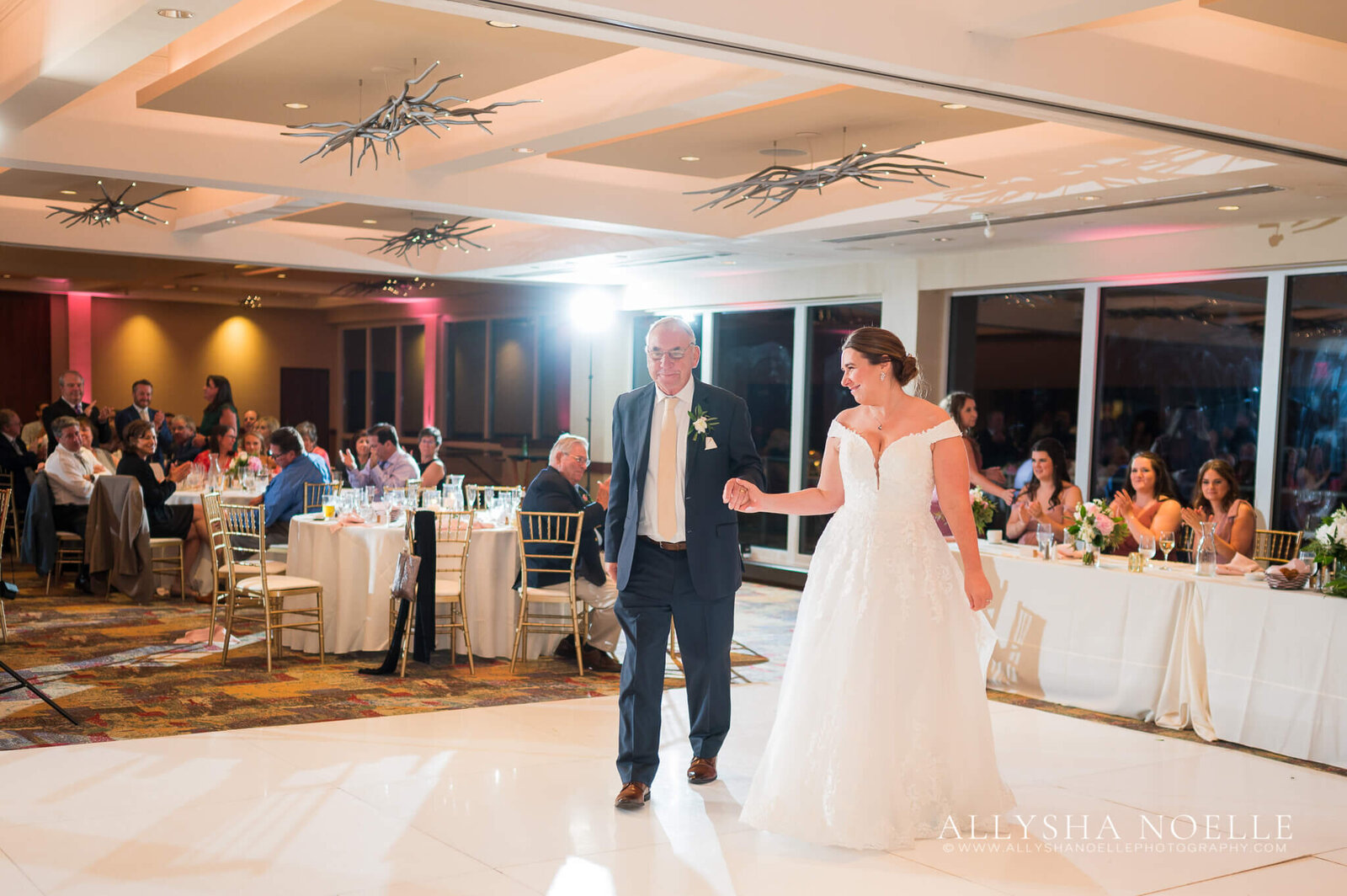 Wedding-at-River-Club-of-Mequon-881
