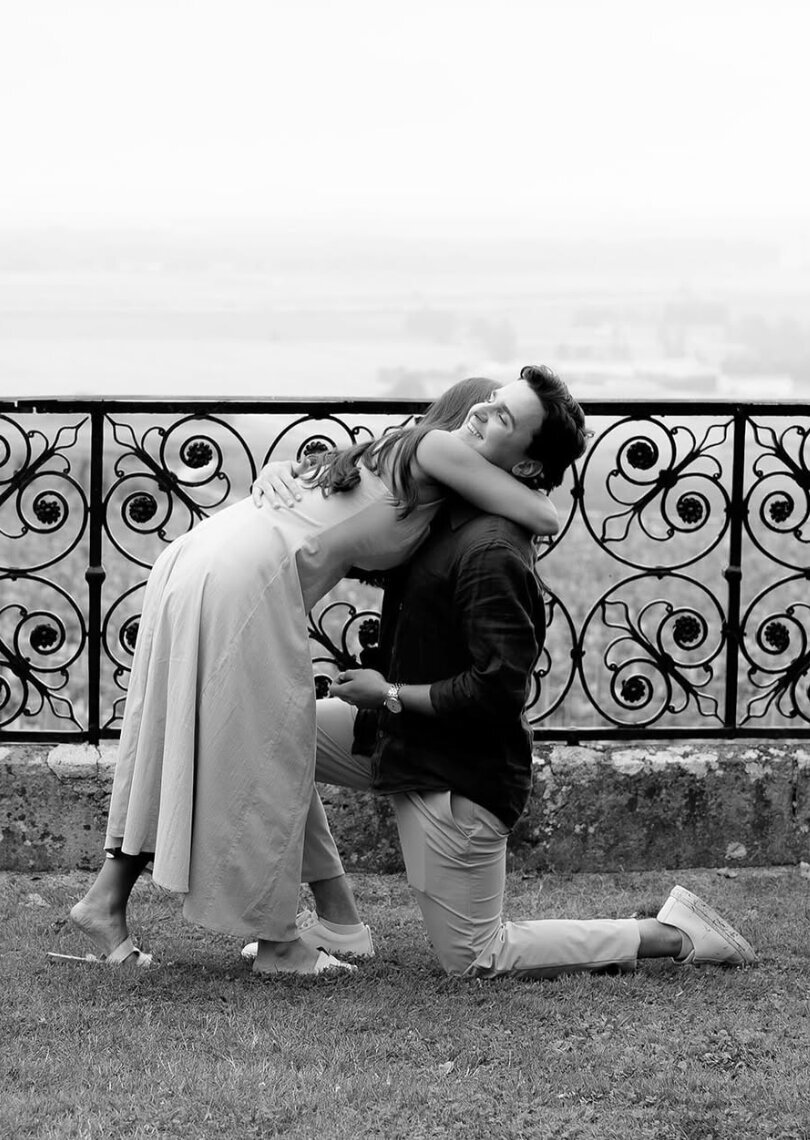 champagne-france-stylish-couple-proposal-by-rachel-pietri-photography-8